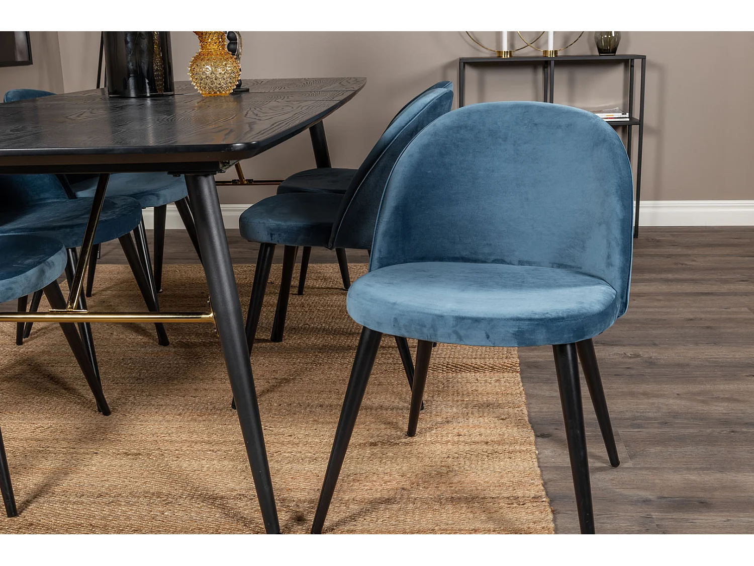 Gold eethoek eetkamertafel uitschuifbare tafel lengte cm 180 / 220 zwart en 6 Velvet eetkamerstal velours blauw, zwart.