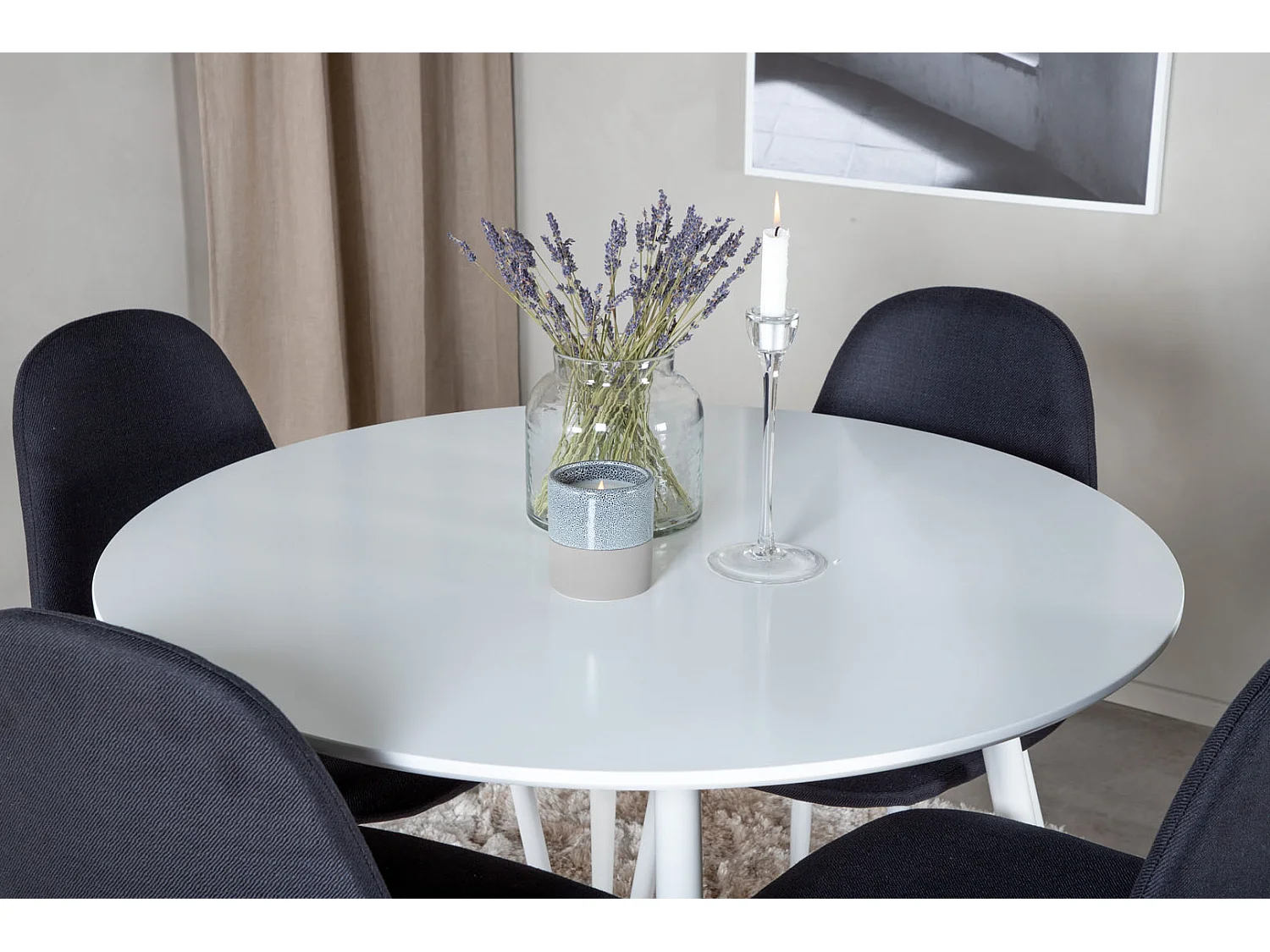 PlazaWHWH100 ensemble table, table blanc et 4 Polar chaises noir, blanc.