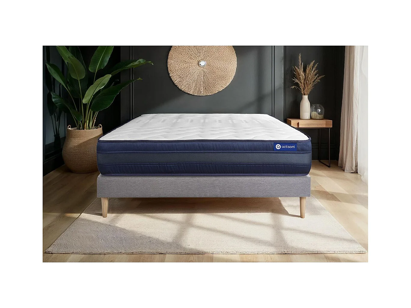 Lattenbodem en Actiflex tech matras 140x200cm , matrasdikte : 24 cm , pocketveren en traagschuim , zeer stevig, 5 comfortzones
