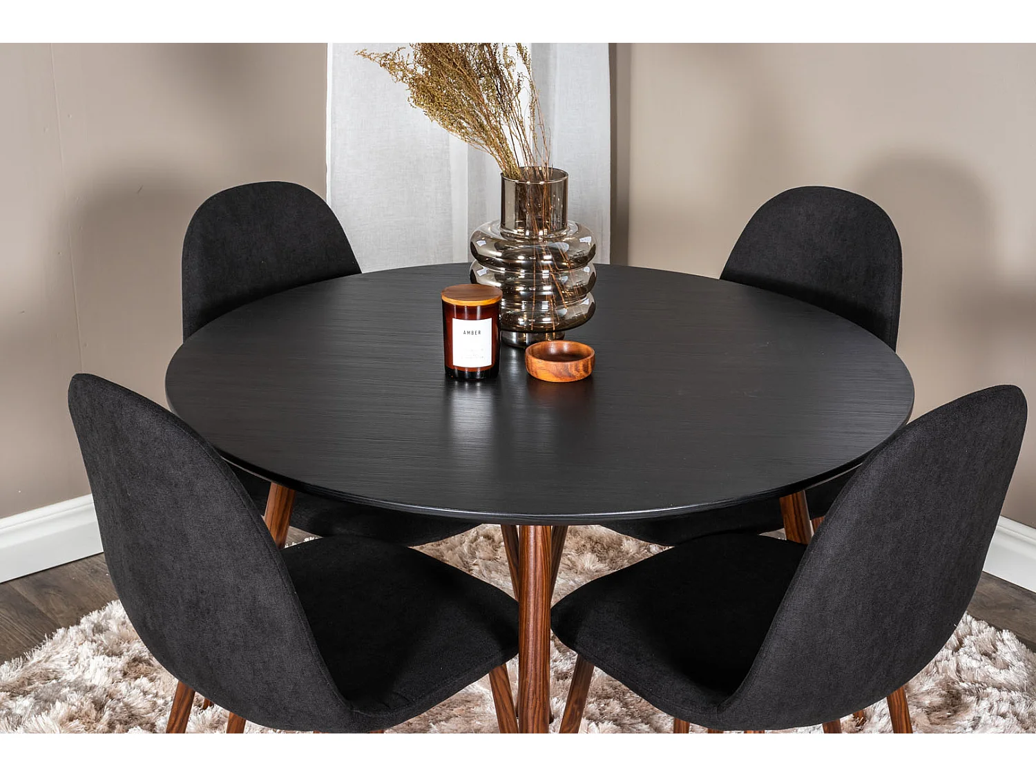 PlazaBLWA100 ensemble table, table noir et 4 Polar chaises noir.