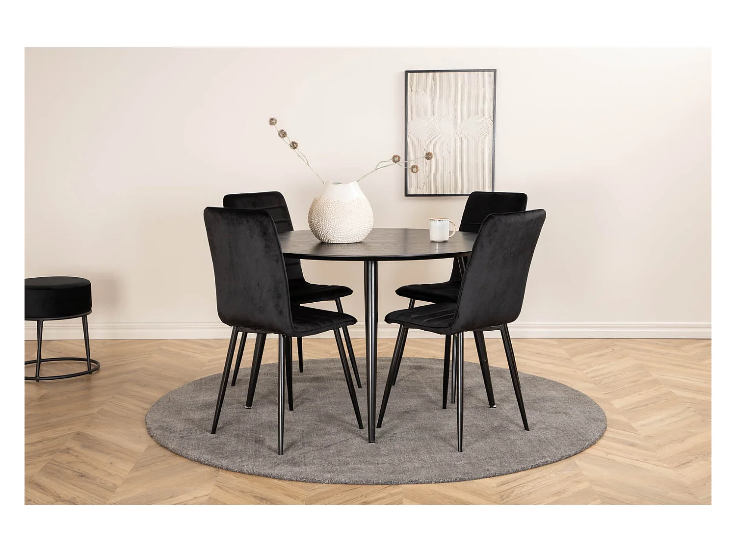 DippØ115BLBL ensemble table, table noir et 4 Windu Lyx chaises Velours noir.