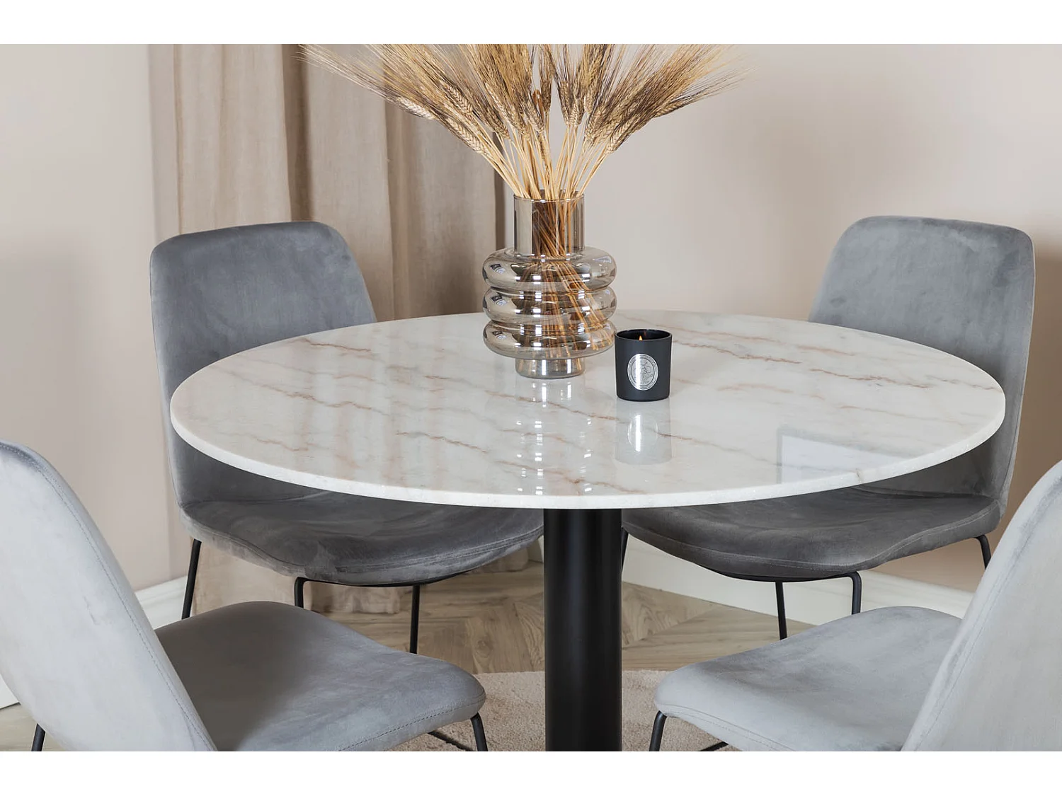 EstelleØ106WHBL eethoek eetkamertafel wit, marmer en 4 Muce eetkamerstal velours grijs.