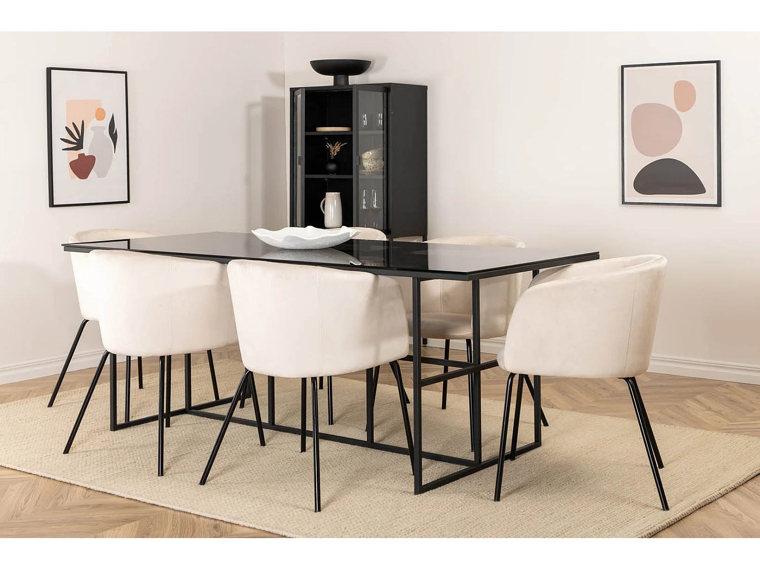 Leif ensemble table, table enfumé verre et 6 Berit chaises Velours beige.