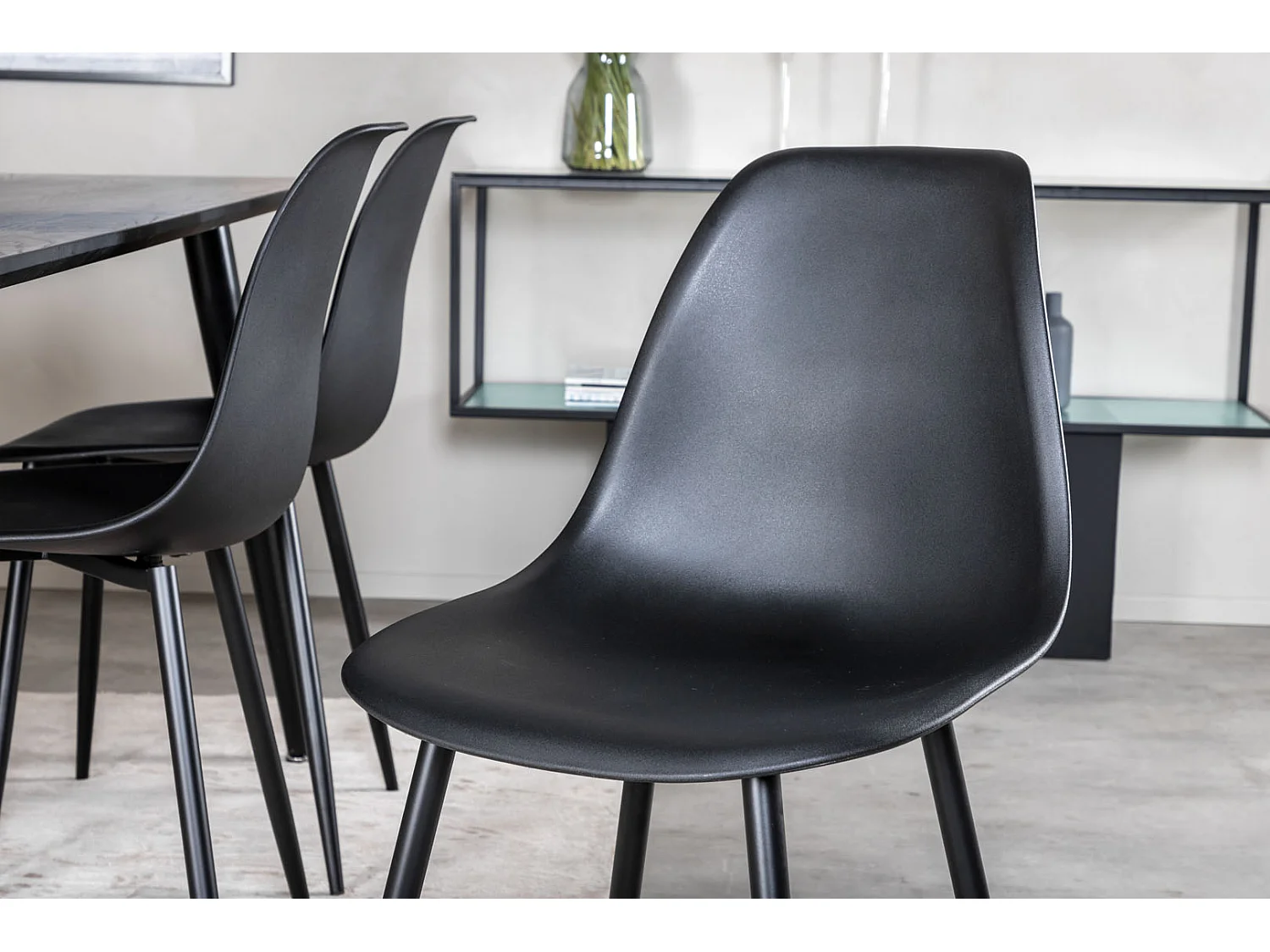 Dipp180x90BLBL Essgruppe Esstisch schwarz und 6 Polar Esszimmerstühle schwarz.