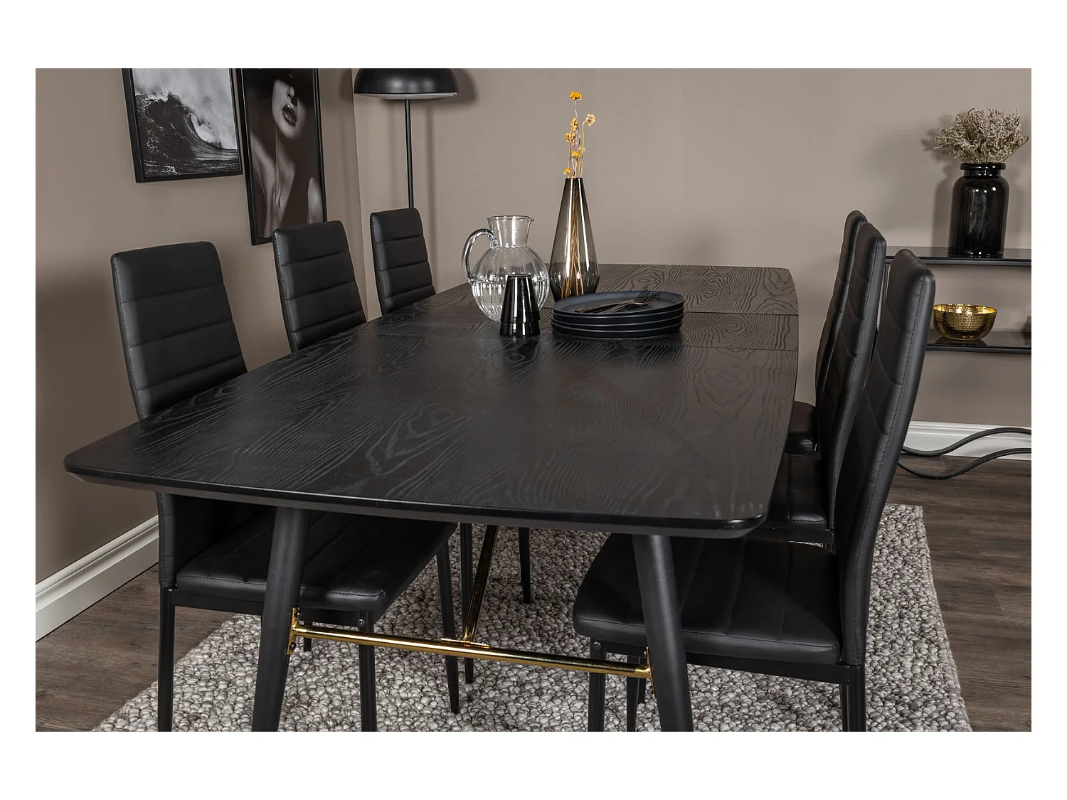 Gold eethoek eetkamertafel uitschuifbare tafel lengte cm 180 / 220 zwart en 6 Slim High Back eetkamerstal PU kunstleer zwart.
