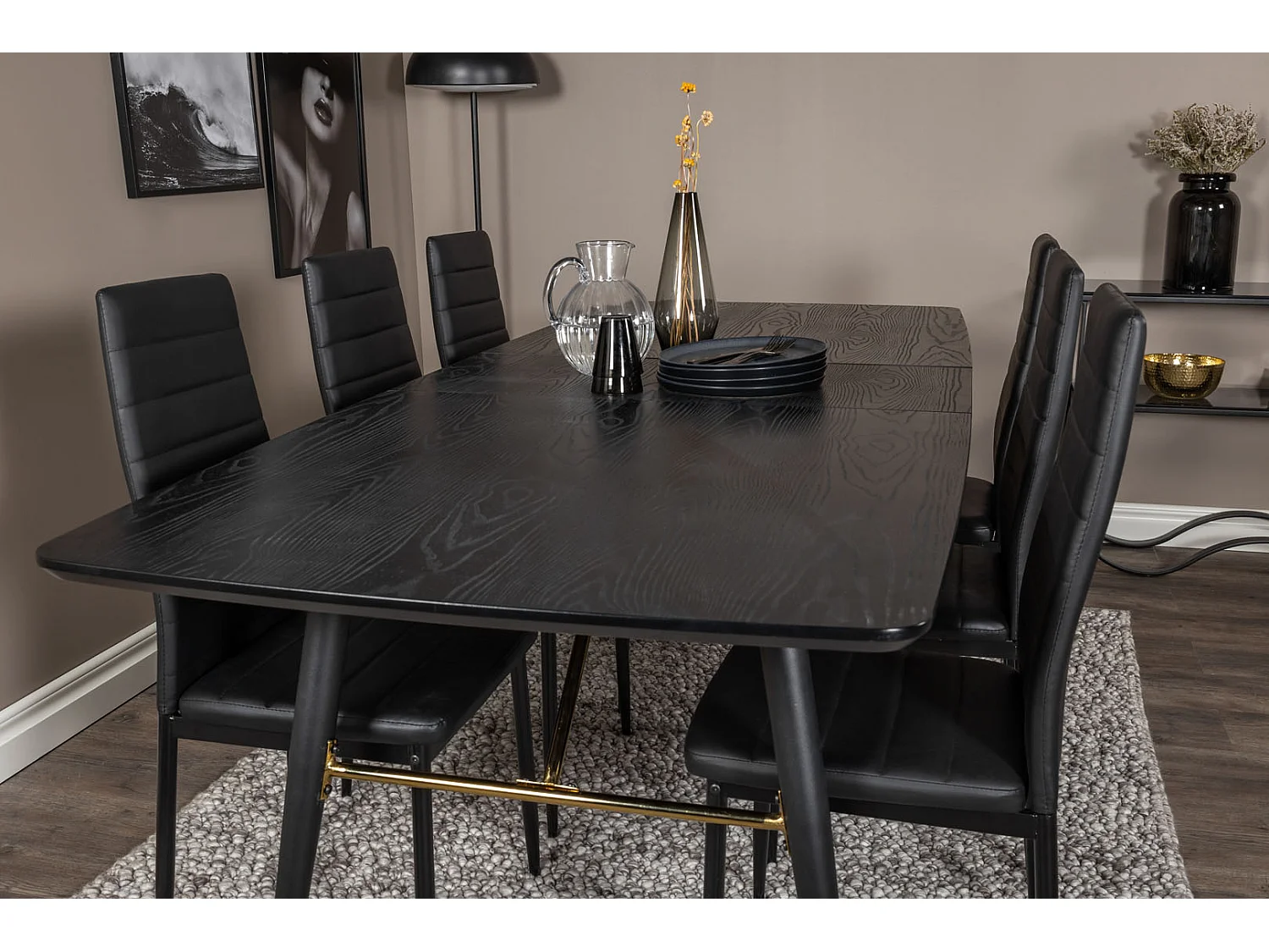 Gold eethoek eetkamertafel uitschuifbare tafel lengte cm 180 / 220 zwart en 6 Slim High Back eetkamerstal PU kunstleer zwart.