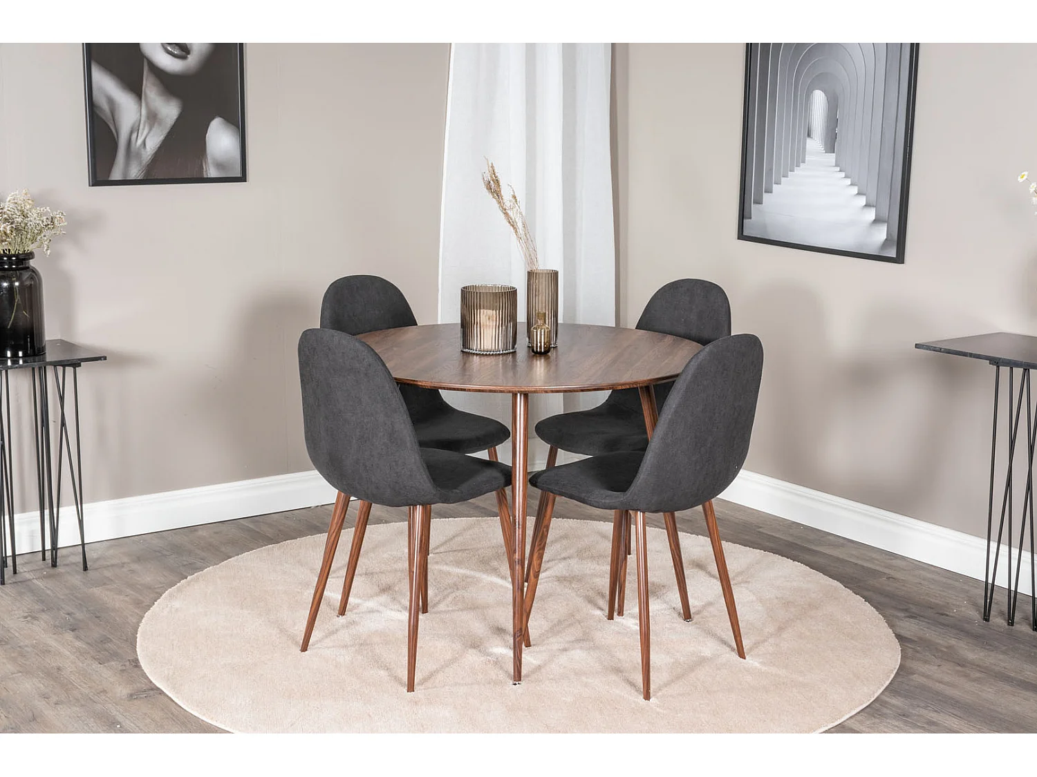 PlazaWA100 ensemble table, table noyer décor et 4 Polar chaises noir.