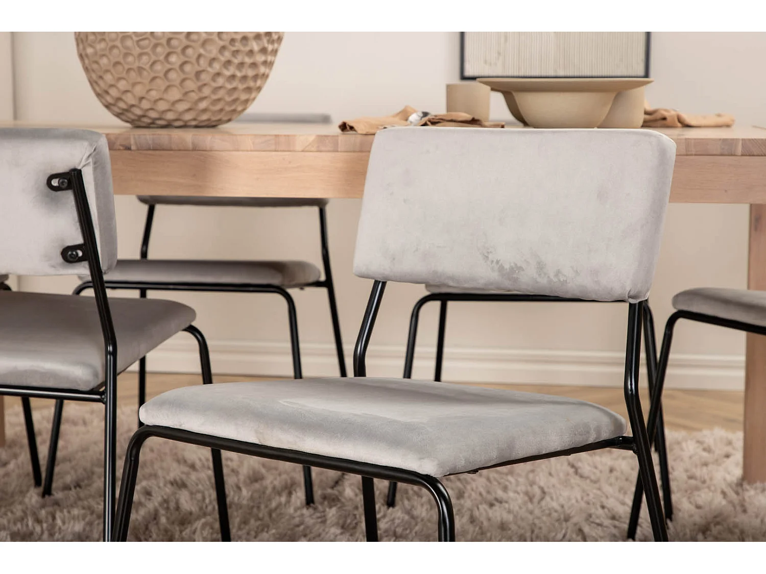 SliderWW ensemble table, table extensible longueur cm170 / 250 chêne blanc washeded et 6 Kenth chaises Velours gris.