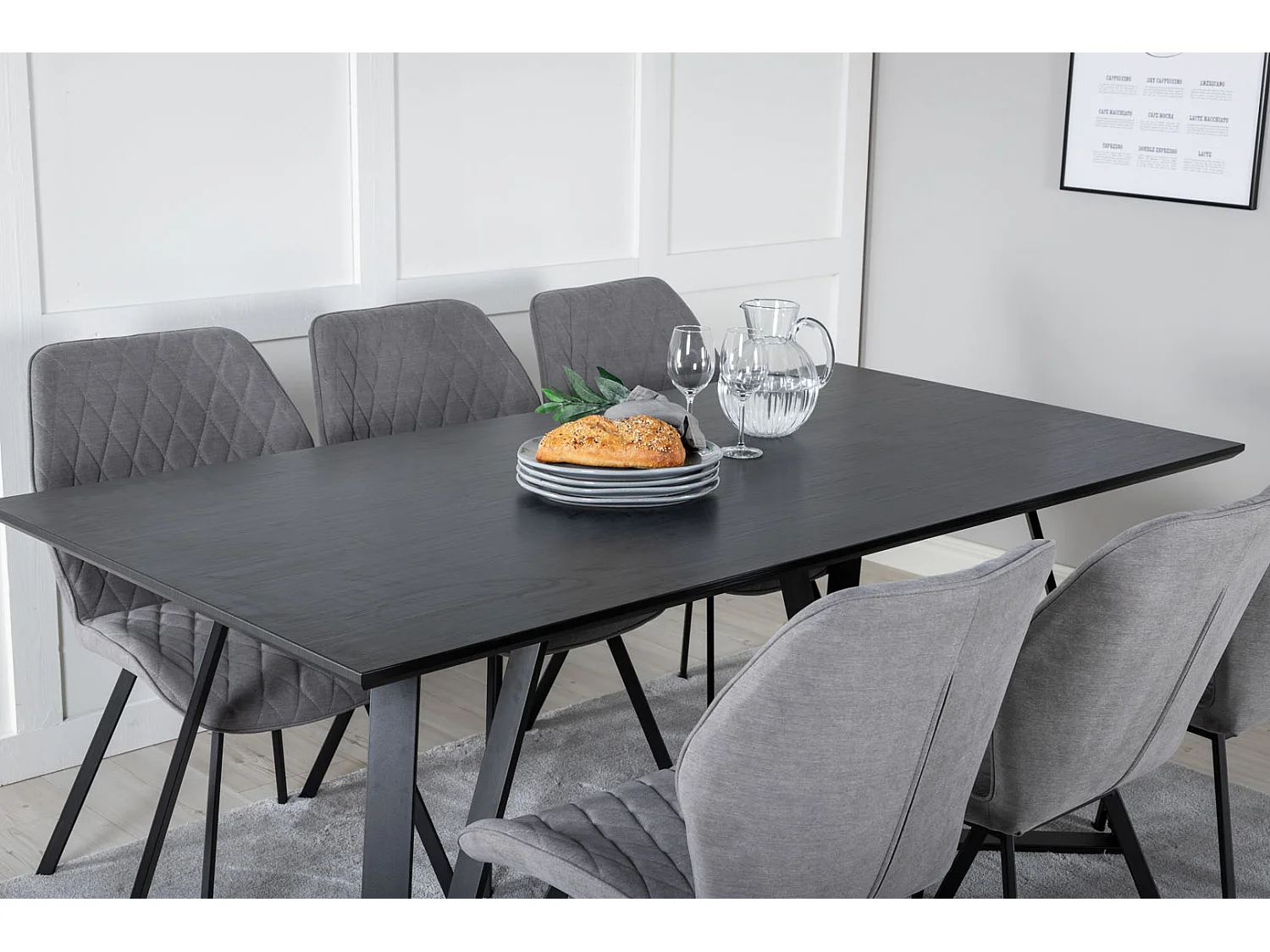 MarinaBLBL ensemble table, table noir et 6 Gemma chaises gris.