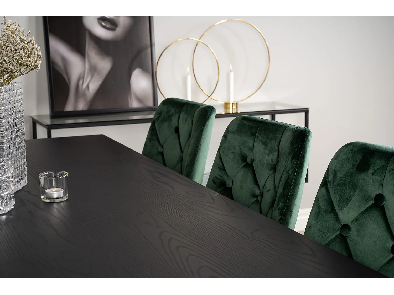 Dipp180x90BLBR ensemble table, table noir et 6 Velvet Deluxe chaises Velours vert, laiton décor.