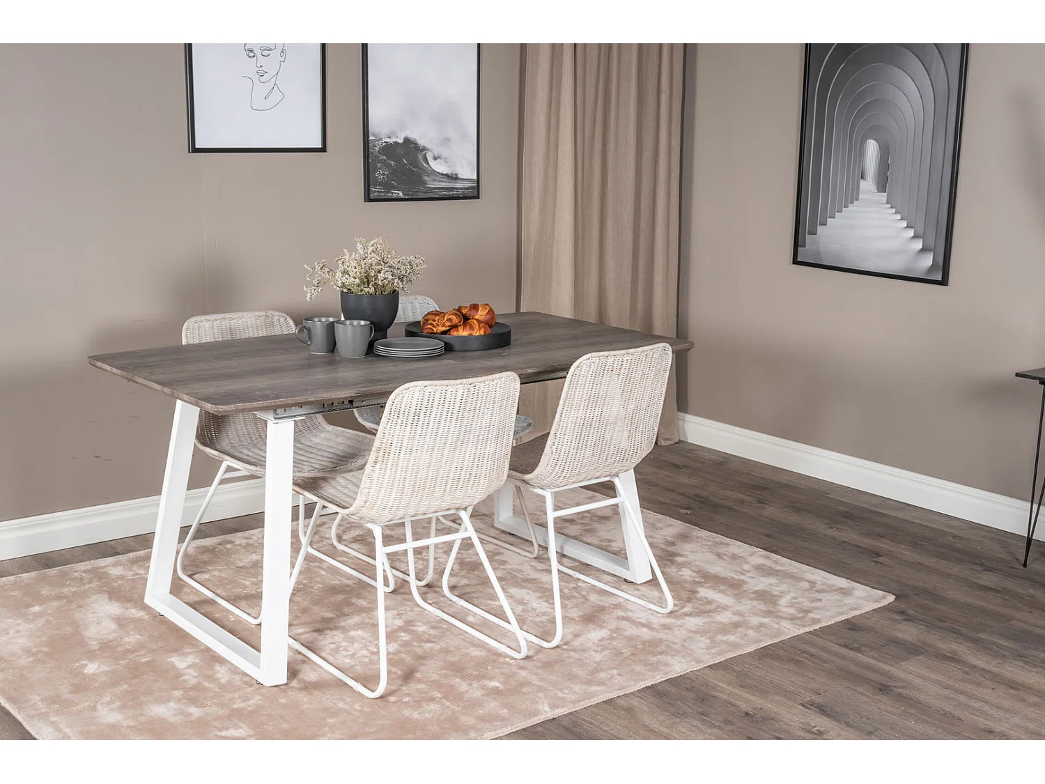 IncaNAWH eethoek eetkamertafel uitschuifbare tafel lengte cm 160 / 200 el hout decor grijs en 4 Cirebon eetkamerstal rotan whitewash.