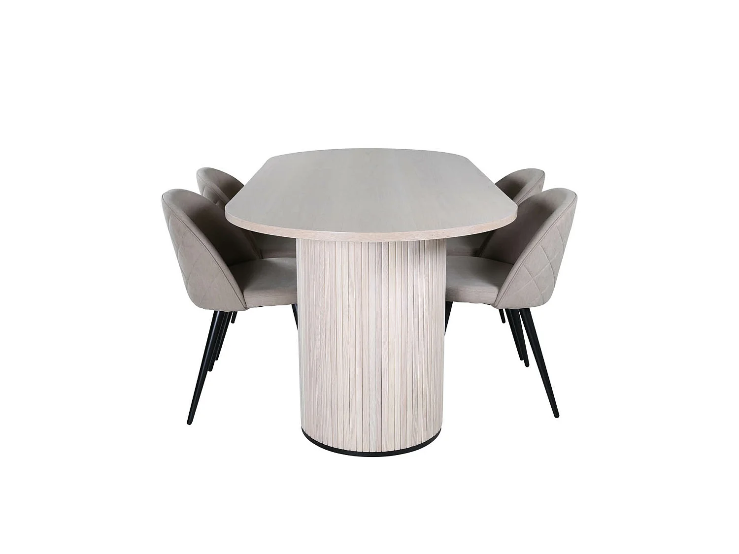 BiancaWW ensemble table, table chêne plaqué blanc washed et 4 Velvet Stitches chaises beige.