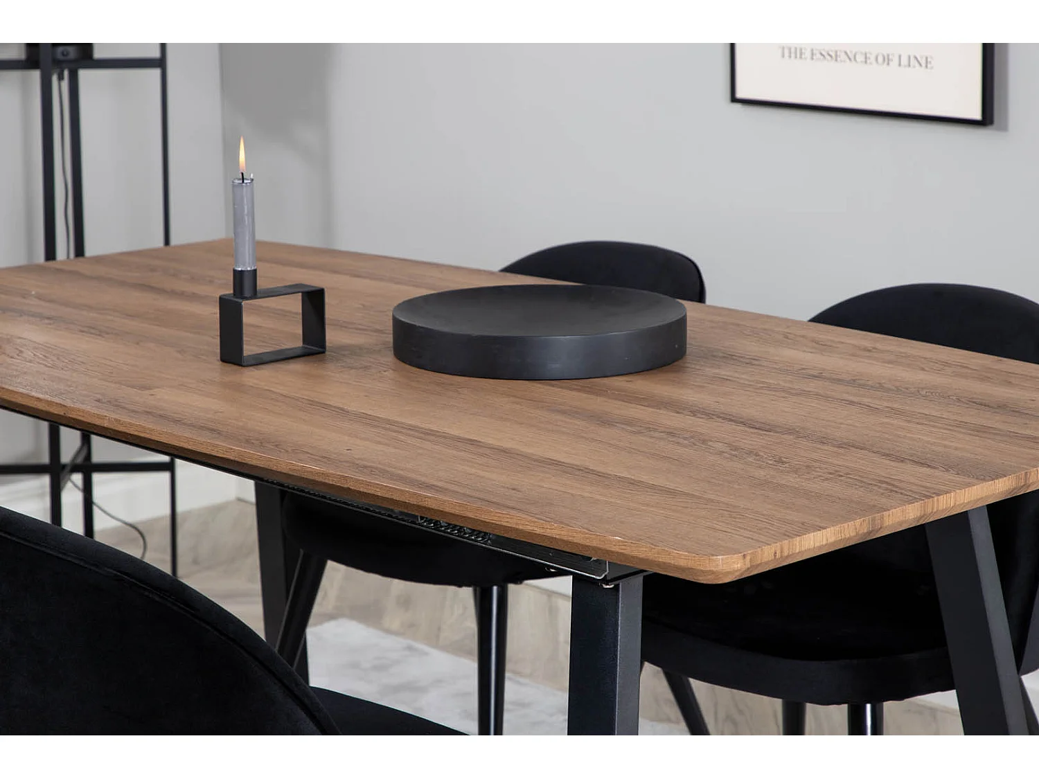 IncaNABL eethoek eetkamertafel uitschuifbare tafel lengte cm 160 / 200 el hout decor en 4 Velvet eetkamerstal velours zwart.