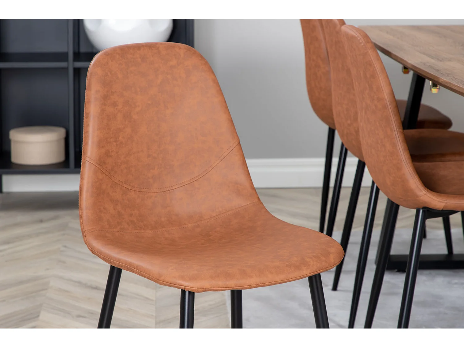 IncaNABL Essgruppe Esstisch Ausziehbarer Tisch Länge cm 160 / 200 El Holz dekor und 8 Polar Esszimmerstühle PU Kunstleder braun.