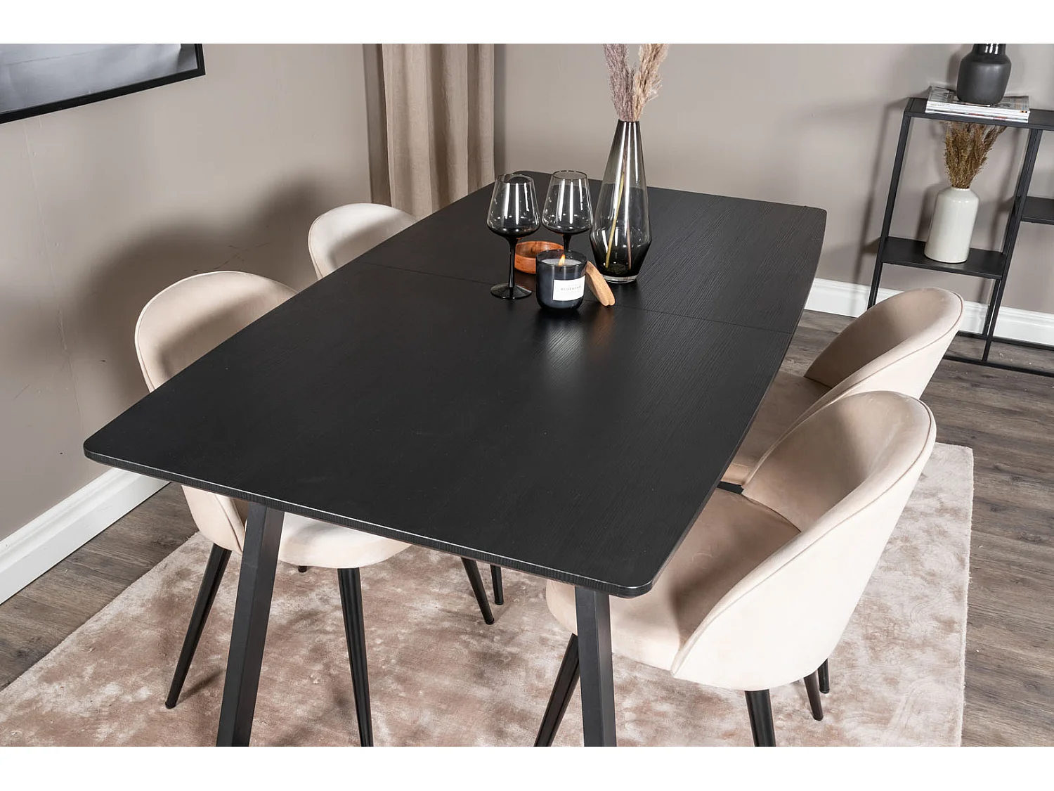 IncaBLBL ensemble table, table extensible longueur cm160 / 200 noir et 4 Velvet chaises Velours beige, noir.