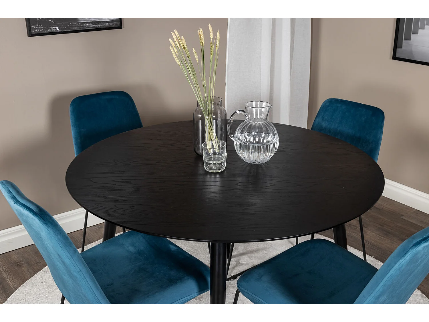 DippØ115BLBL ensemble table, table noir et 4 Muce chaises Velours bleu.