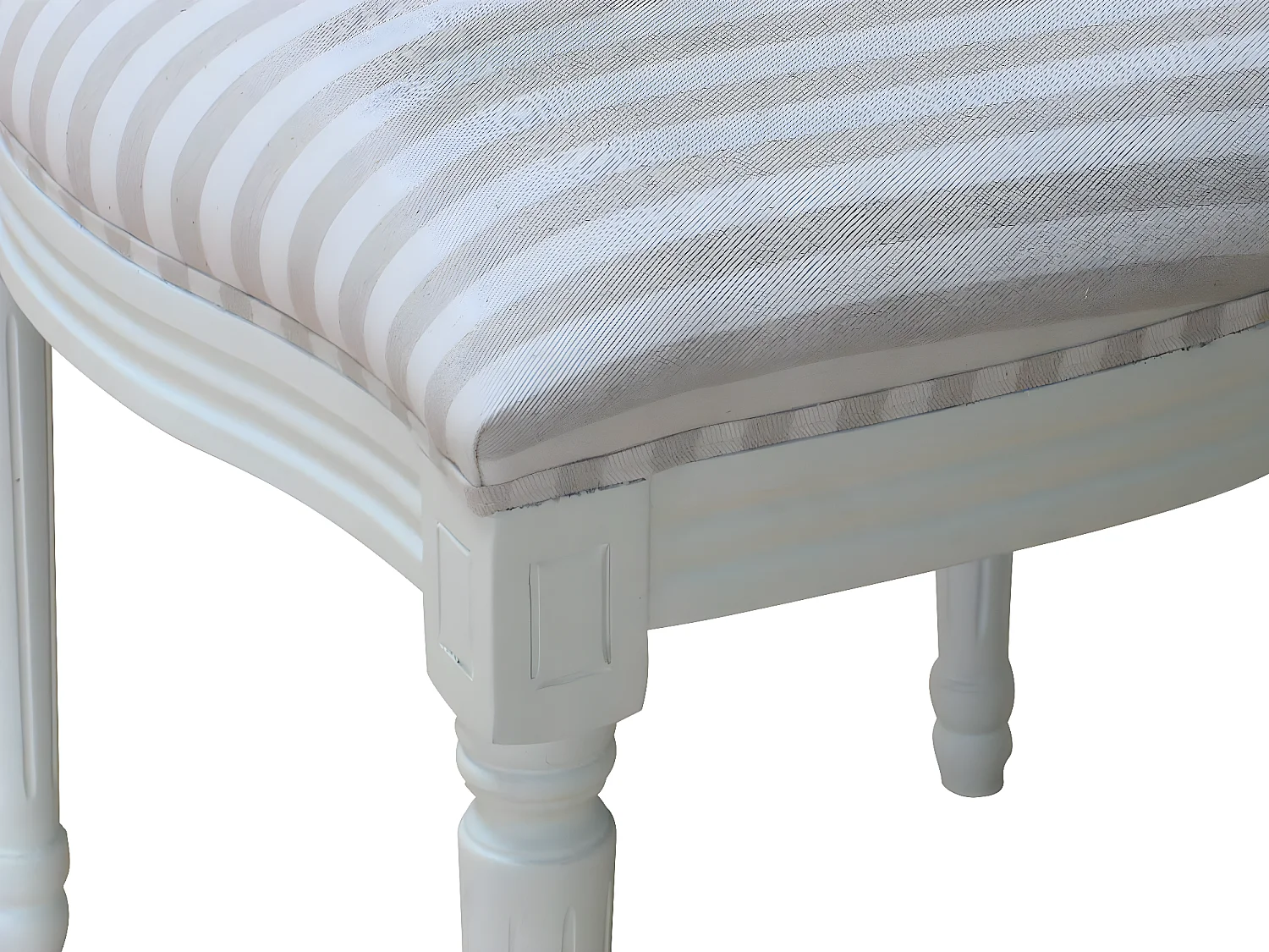 Rokoko/Amaretta Chaise de salle à manger, blanc antique, tissu Beige rayé.