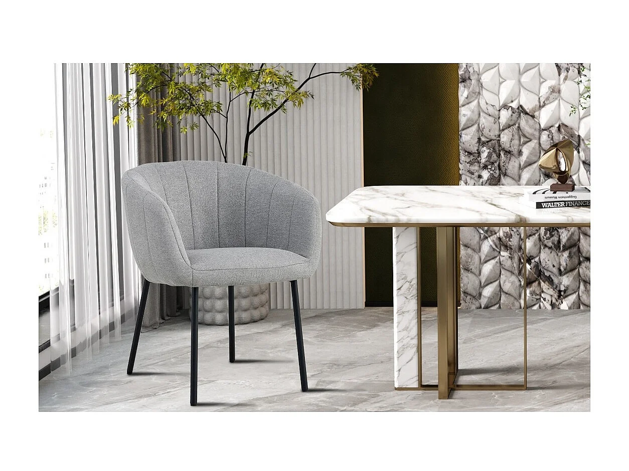 Chaise SEVILLE – Tissu gris clair – Pieds métal noir – H79 x L57 x P62 cm