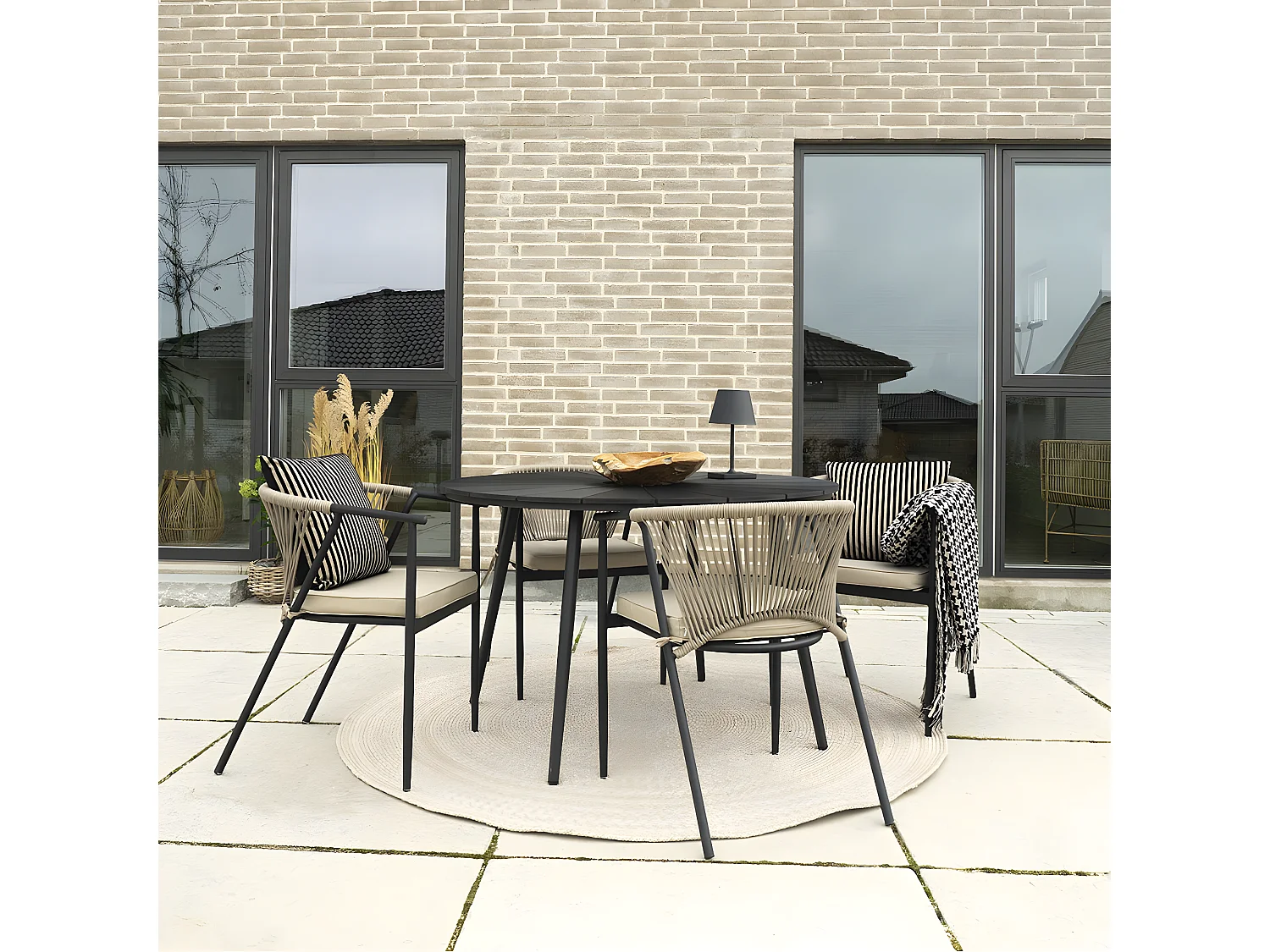 GAPIA - Table Ronde Ø120cm Plateau Soleil Effet Bois Noir et Métal