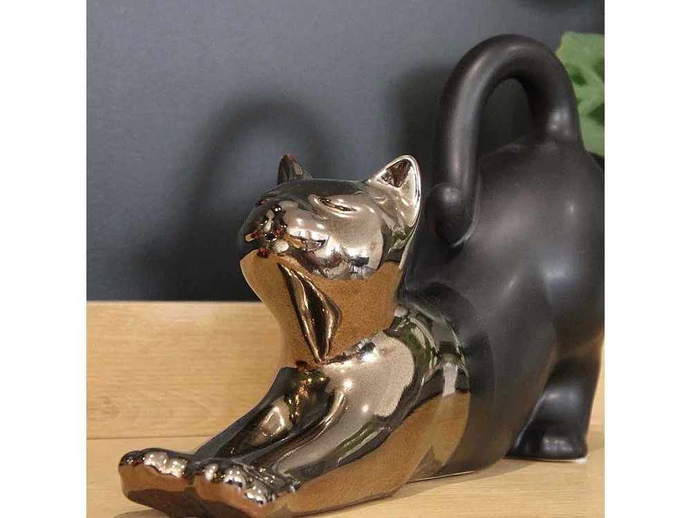Statuette chat allongé en céramique Zoya