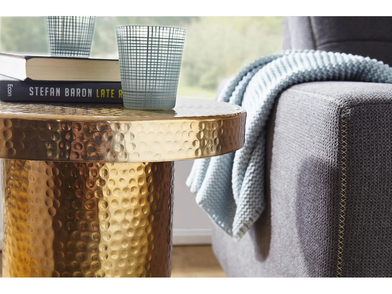 Beistelltisch Ablagetisch 43 x 59 x 43 cm Aluminium Anstelltisch Alu