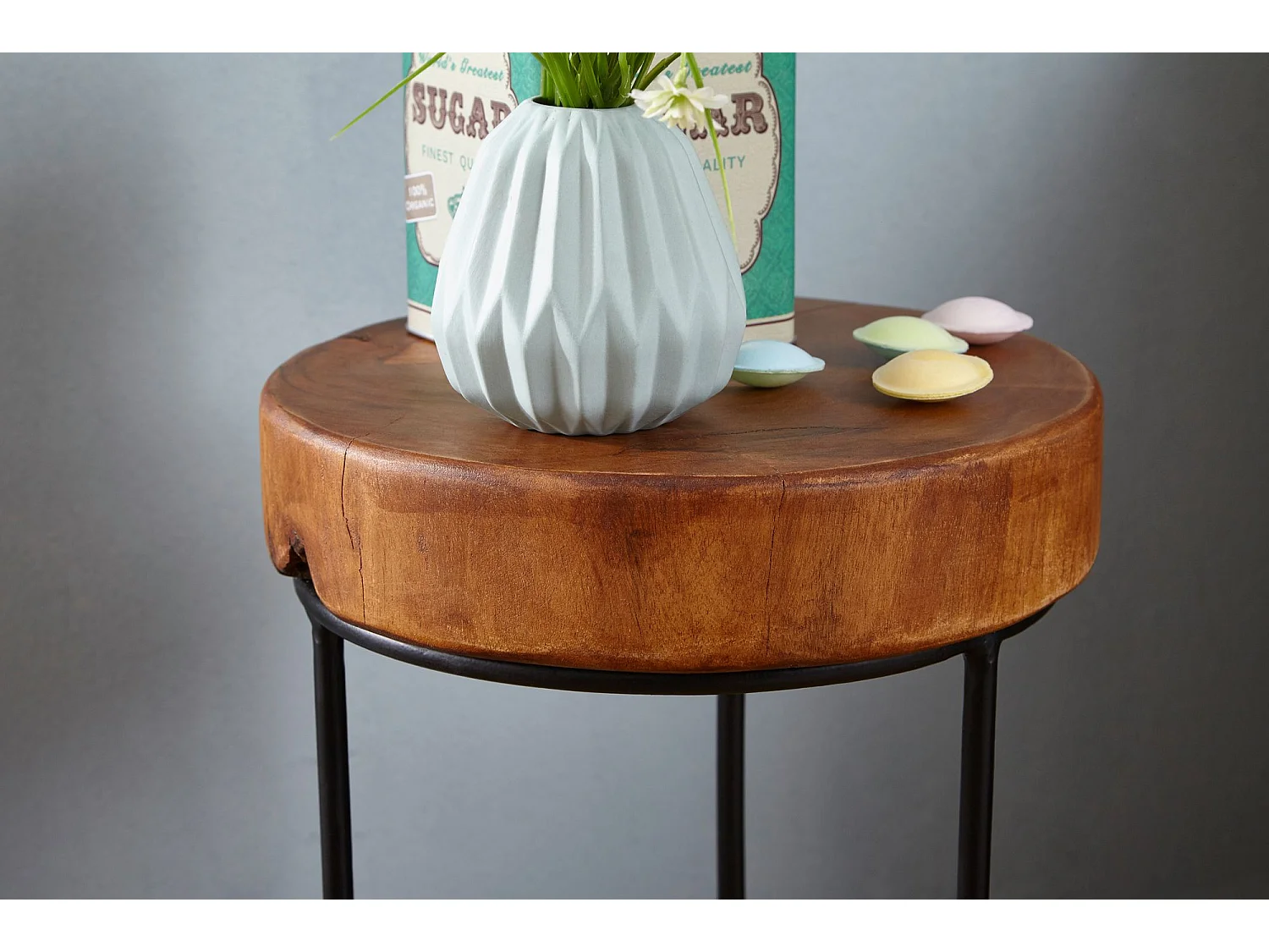 Beistelltisch Massivholz Wohnzimmertisch Metallbeine Landhaus Baumstamm