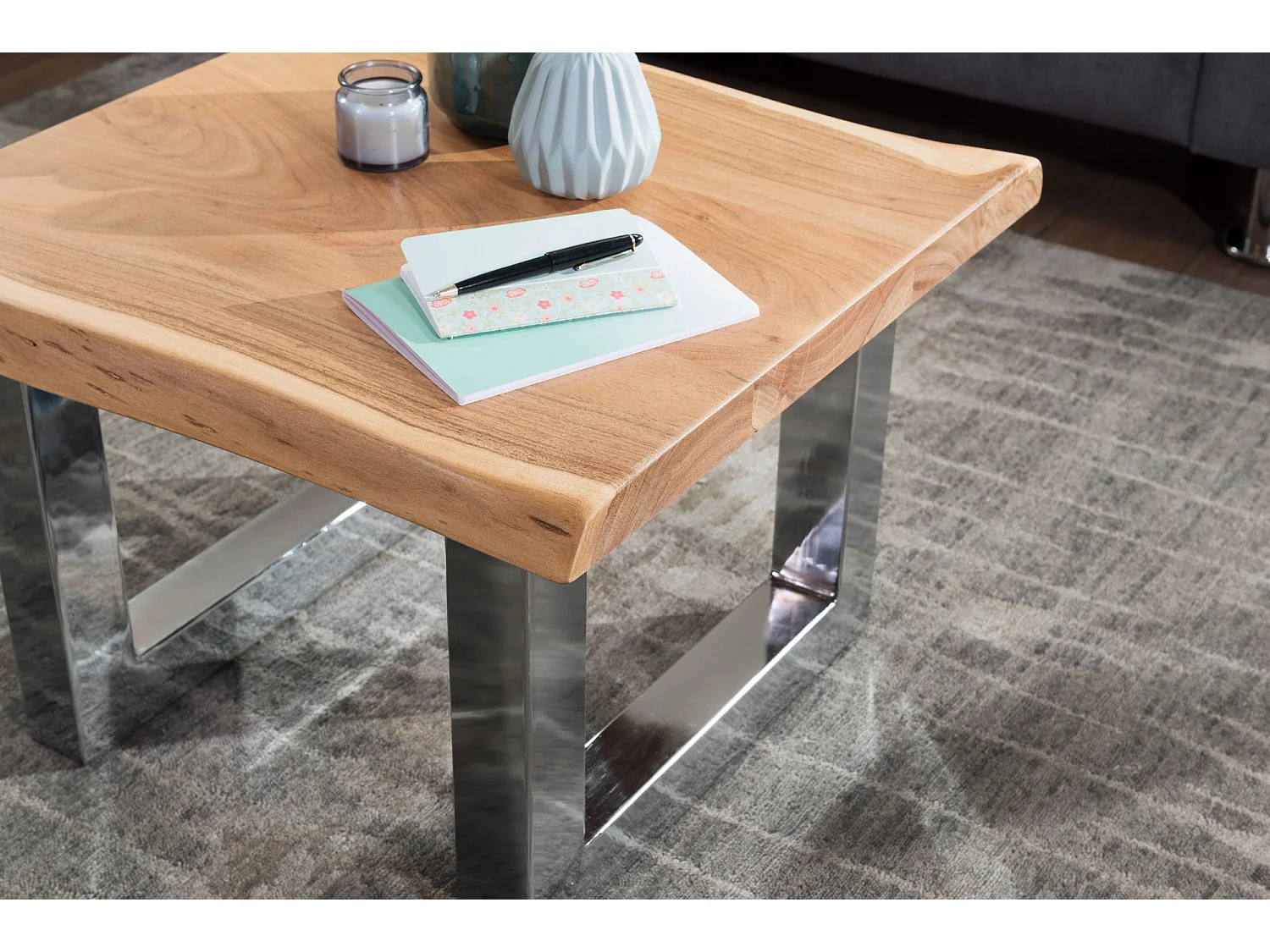 Couchtisch Akazie Wohnzimmertisch Holz Massiv Baumkante Sofatisch Klein