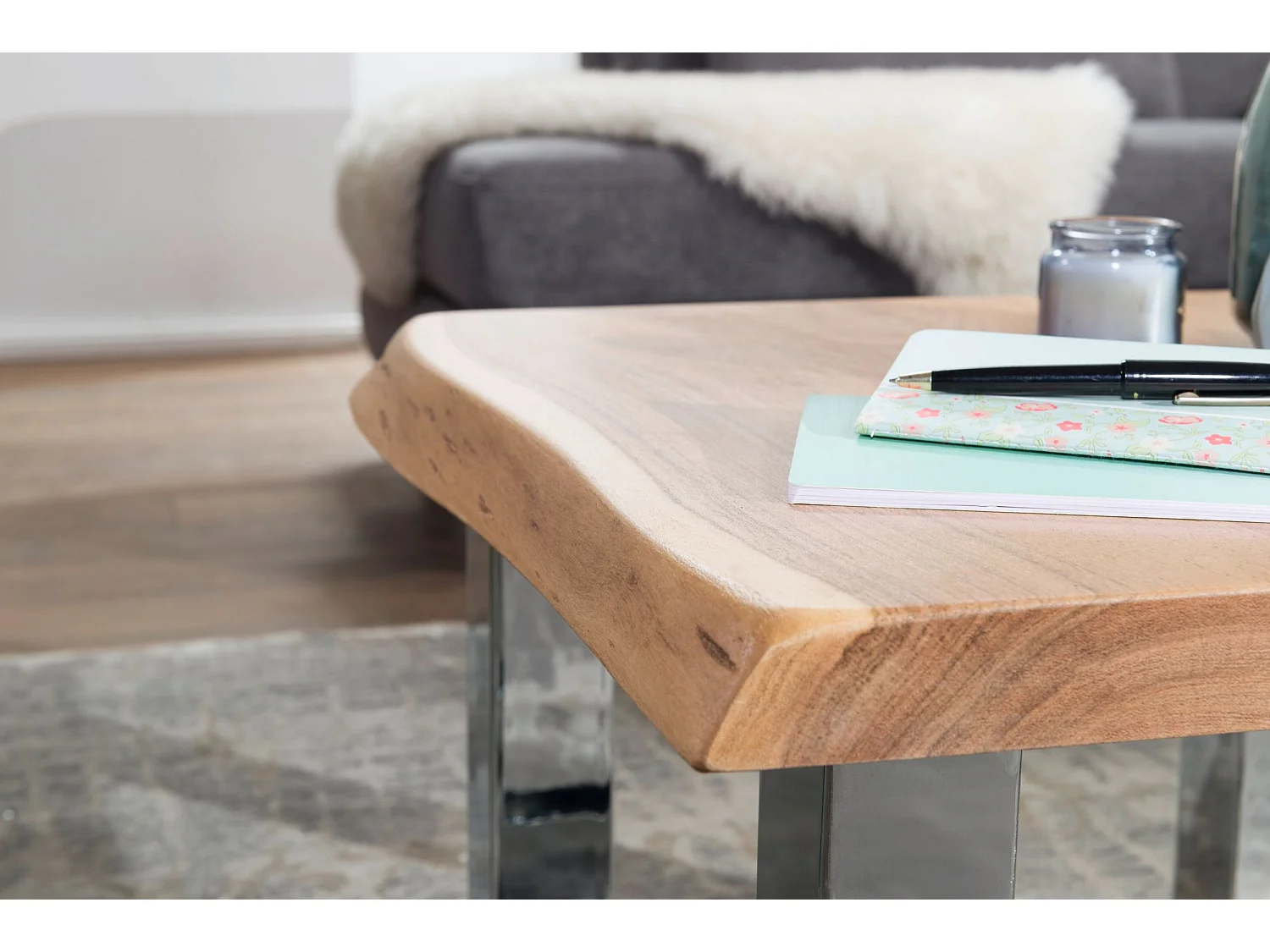 Couchtisch Akazie Wohnzimmertisch Holz Massiv Baumkante Sofatisch Klein