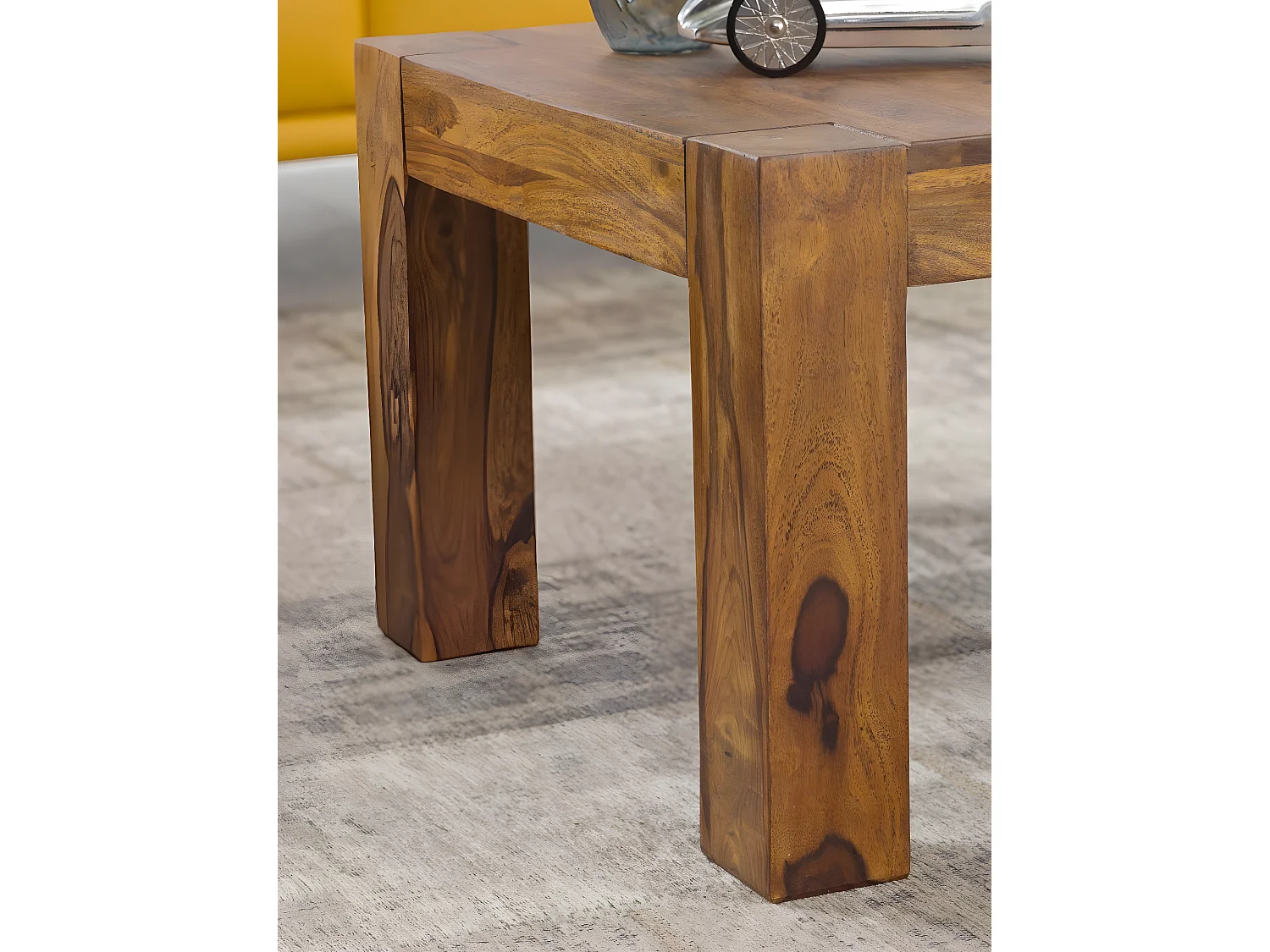 Massiver Couchtisch 60 cm Holz Tisch Massiv Wohnzimmertisch Beistelltisch