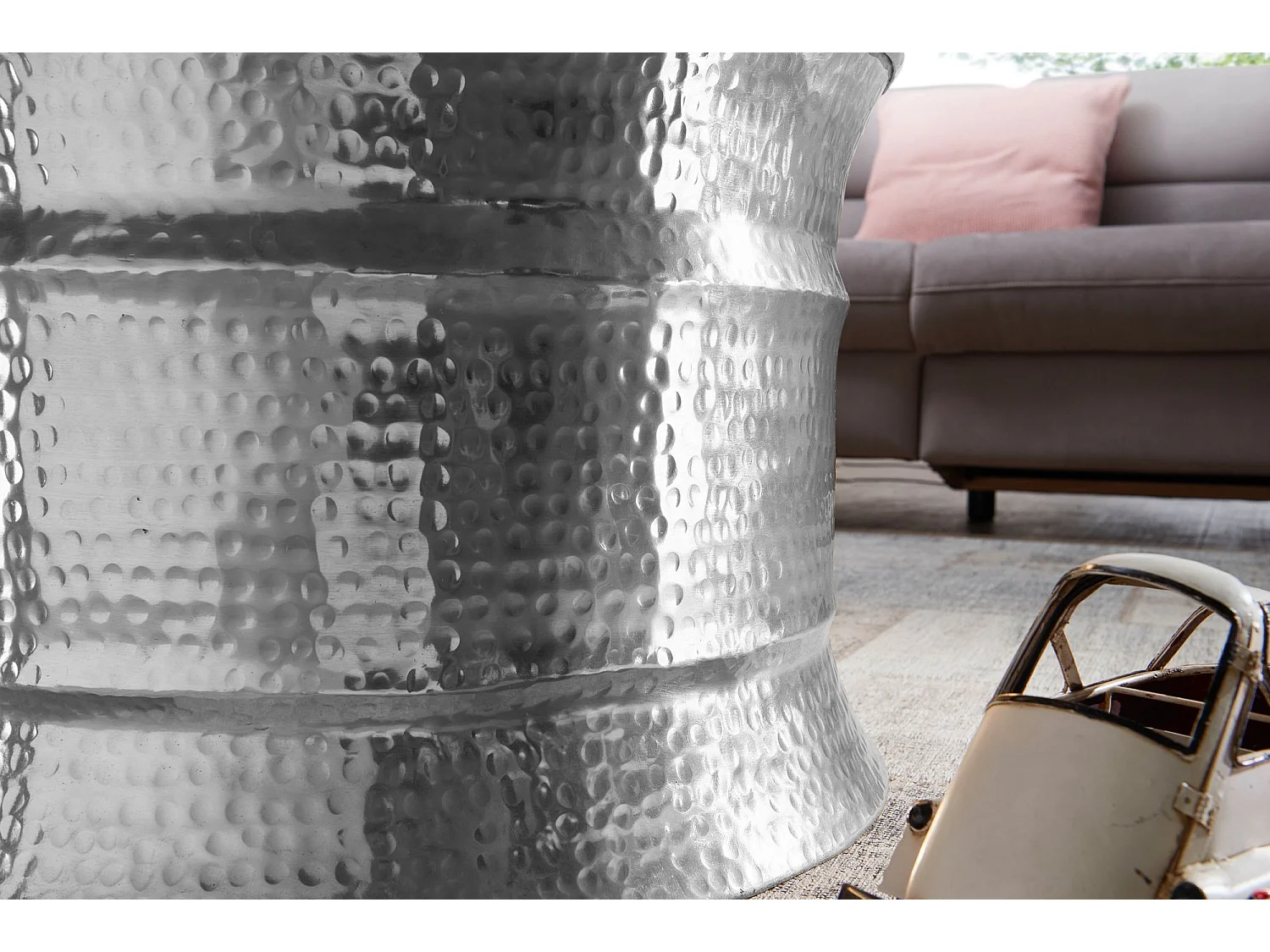 Couchtisch Wohnzimmertisch Sofatisch rund Hammerschlag Metall Alu Modern
