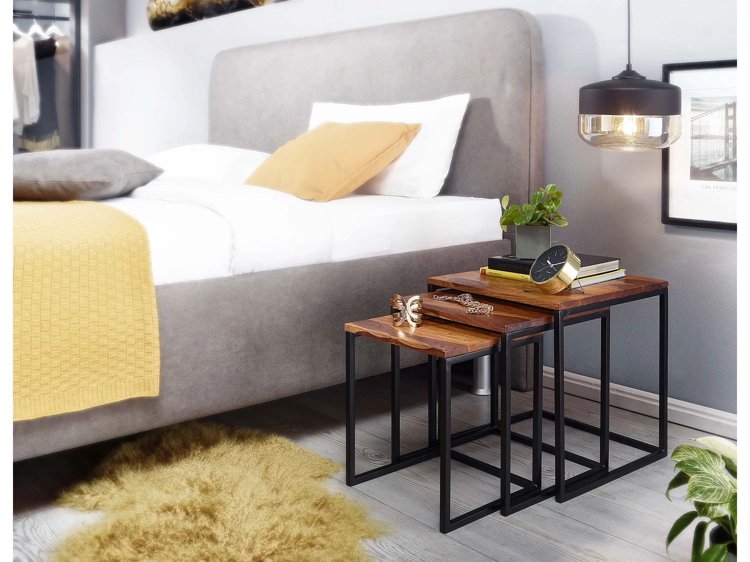 Set di 3 Tavolini da Soggiorno Legno Massello Tavoli Salotto Piazza