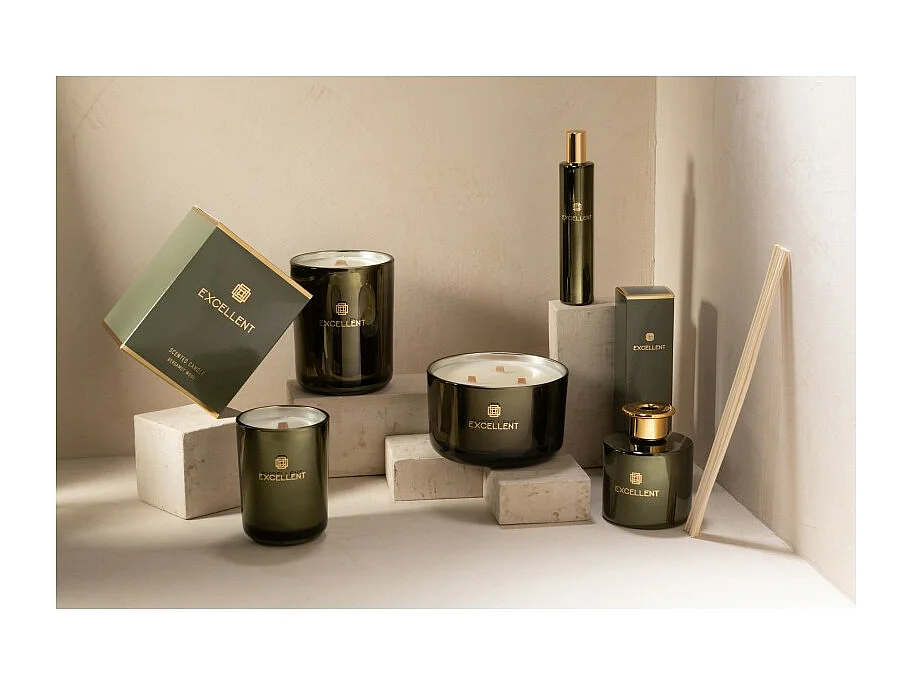 Bougie parfumée 80H en verre vert 11x11x15 cm