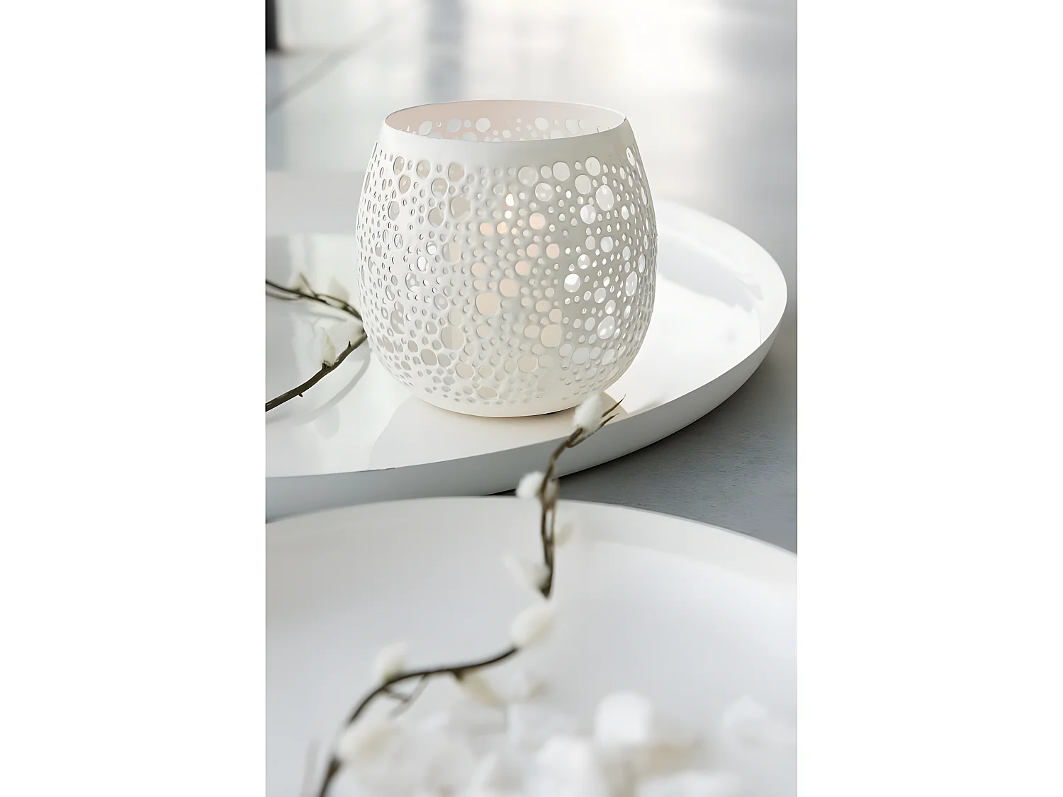 Fotóforo perforado metal laca blanco Alt. 12 cm