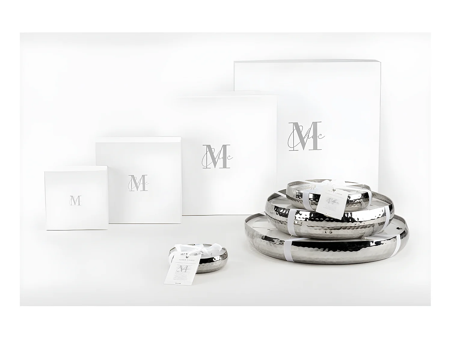 Vela perfumada livia metal plata 31x31 cm