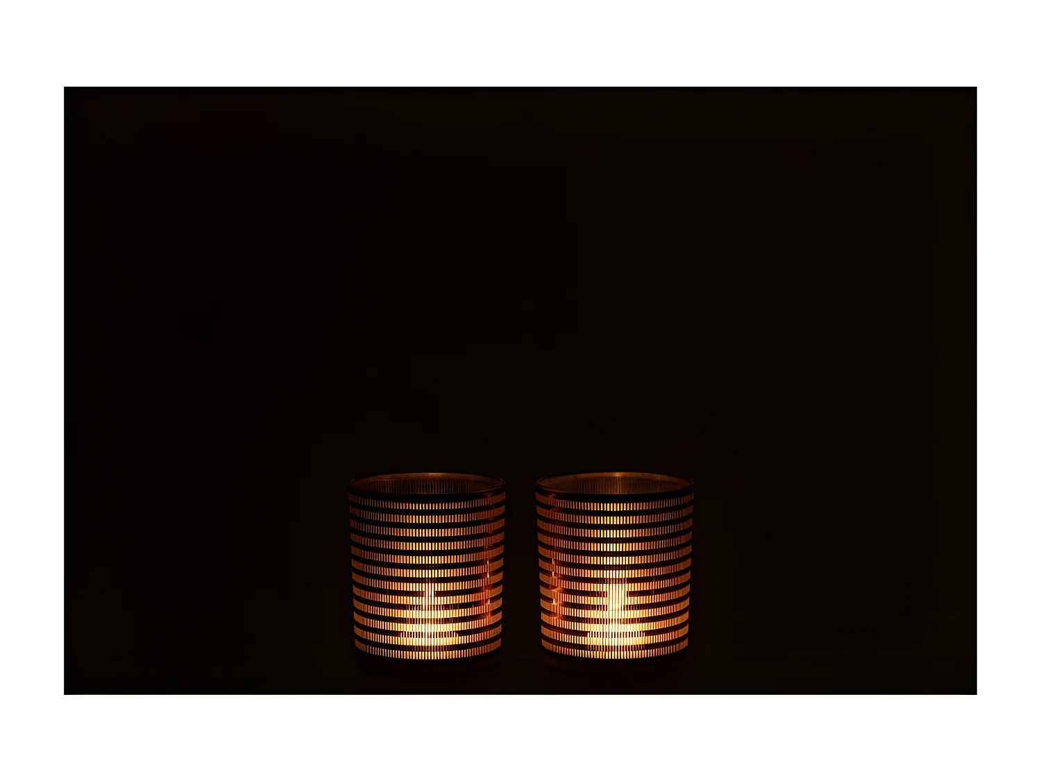 Photophore rayé en verre brun 10x10x12.5cm