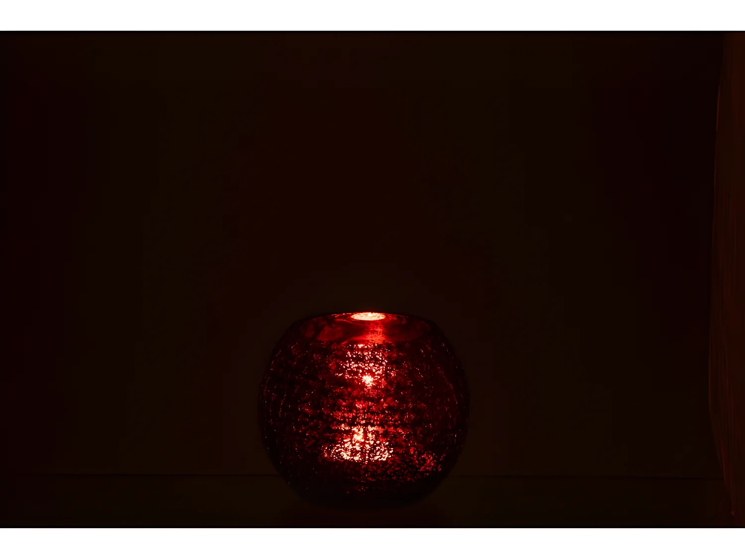 Photophore boule craquelé en verre rouge 12x12x10 cm