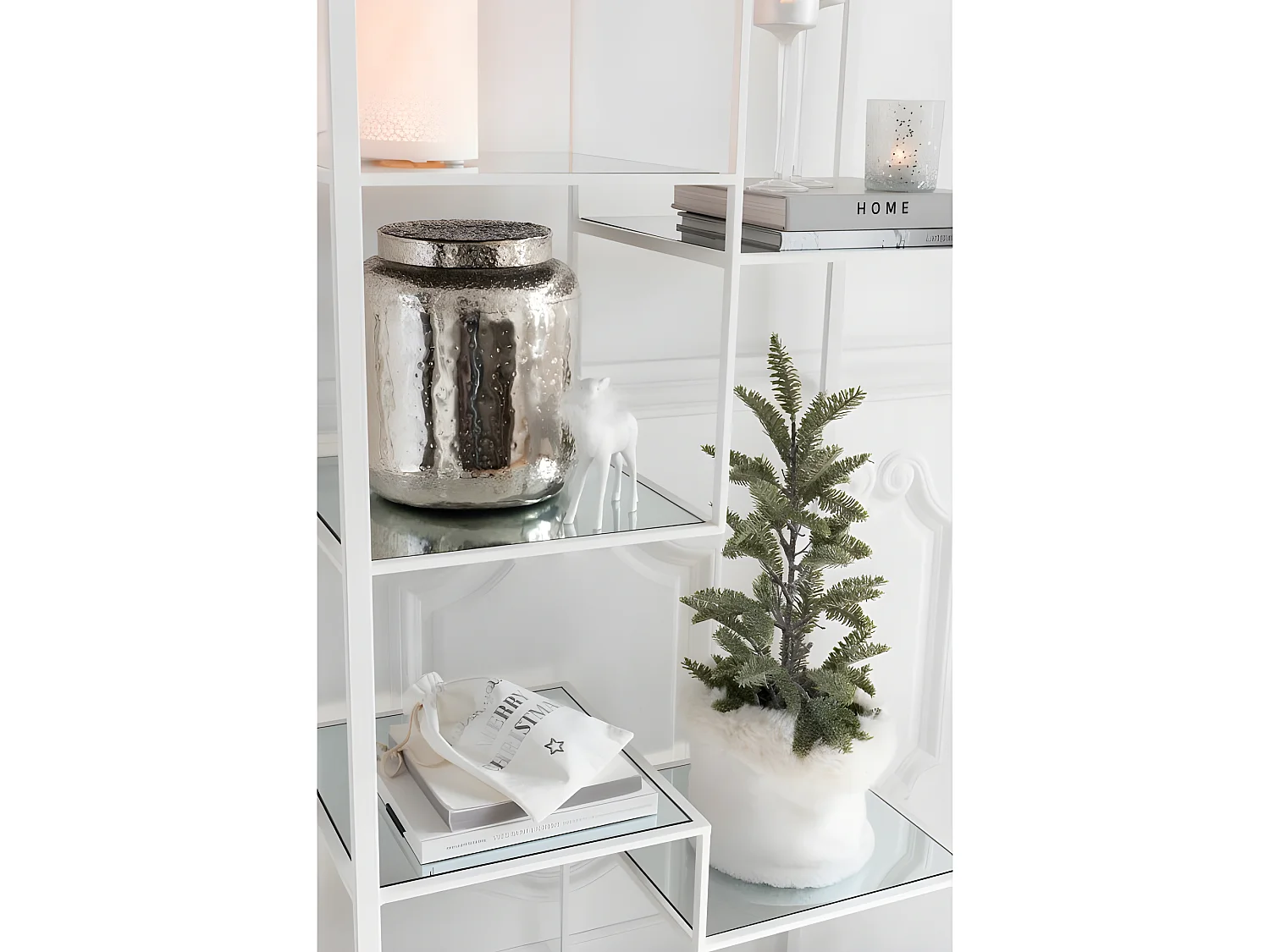 Rama de pino en maceta purpurina plástico verde Alt. 39 cm