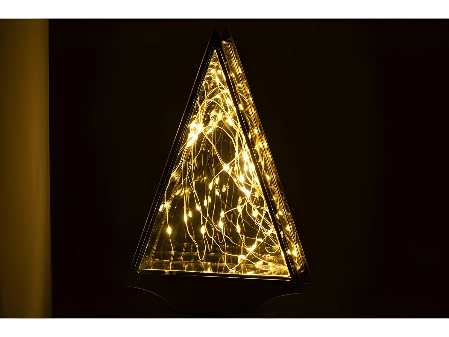 Decoración led triángulo cristal oro Alt. 29