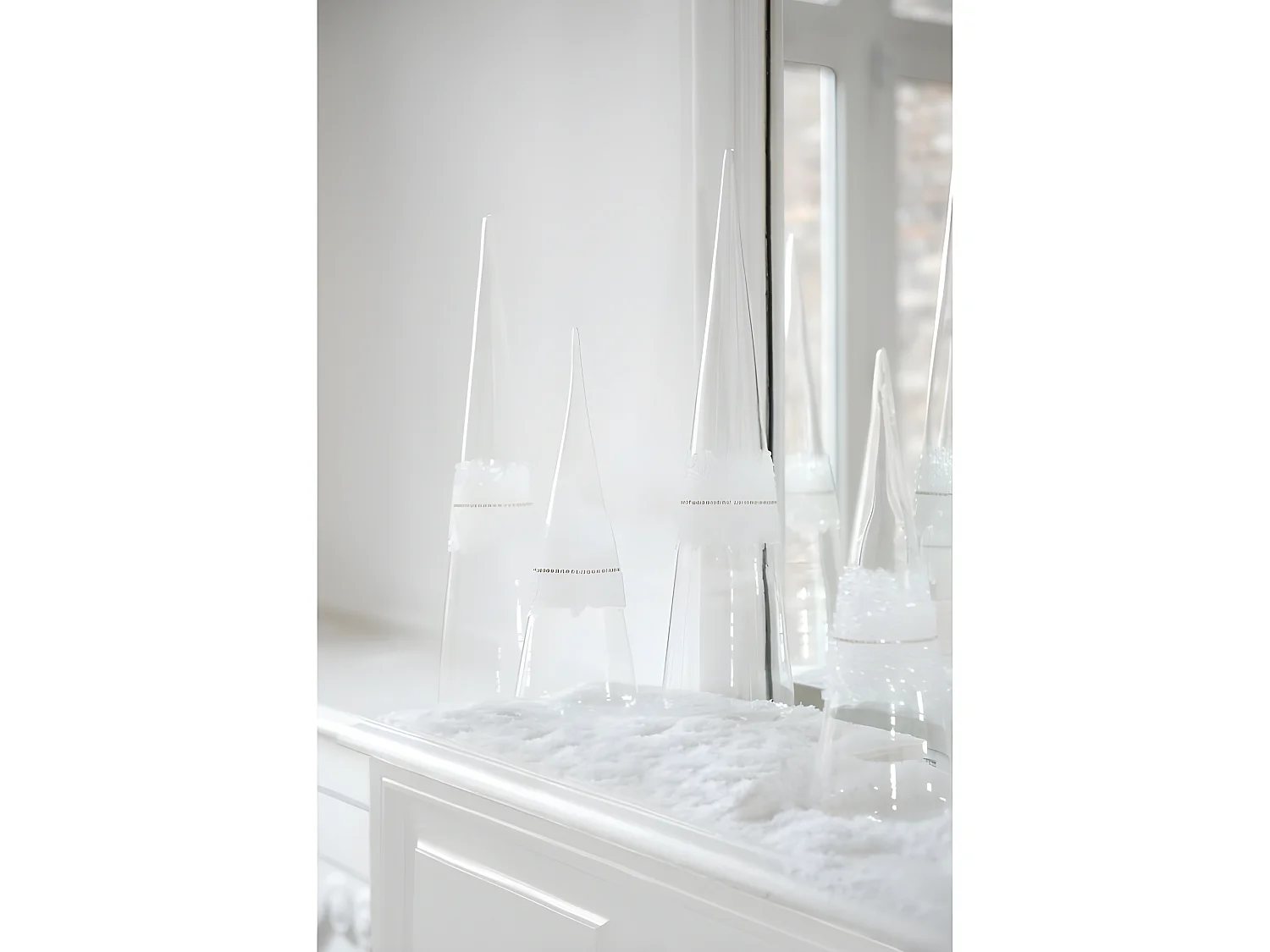 Cono diamantes línea cristal claro Alt. 42 cm