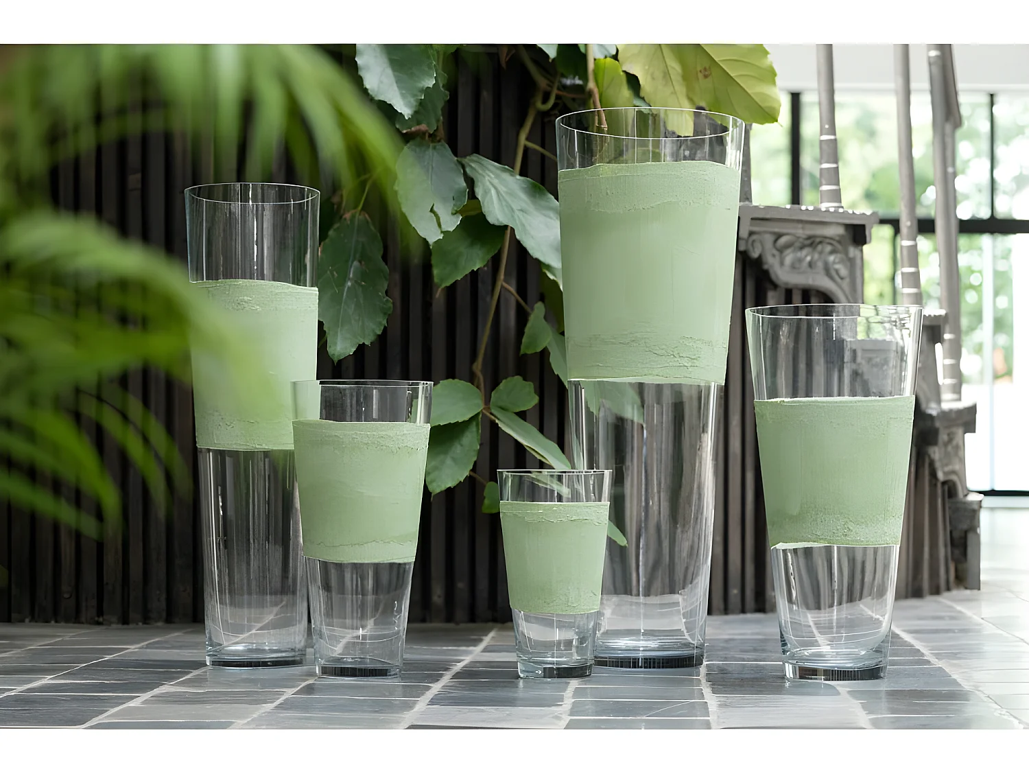 Vaso con linea in vetro verde 17x17x60 cm