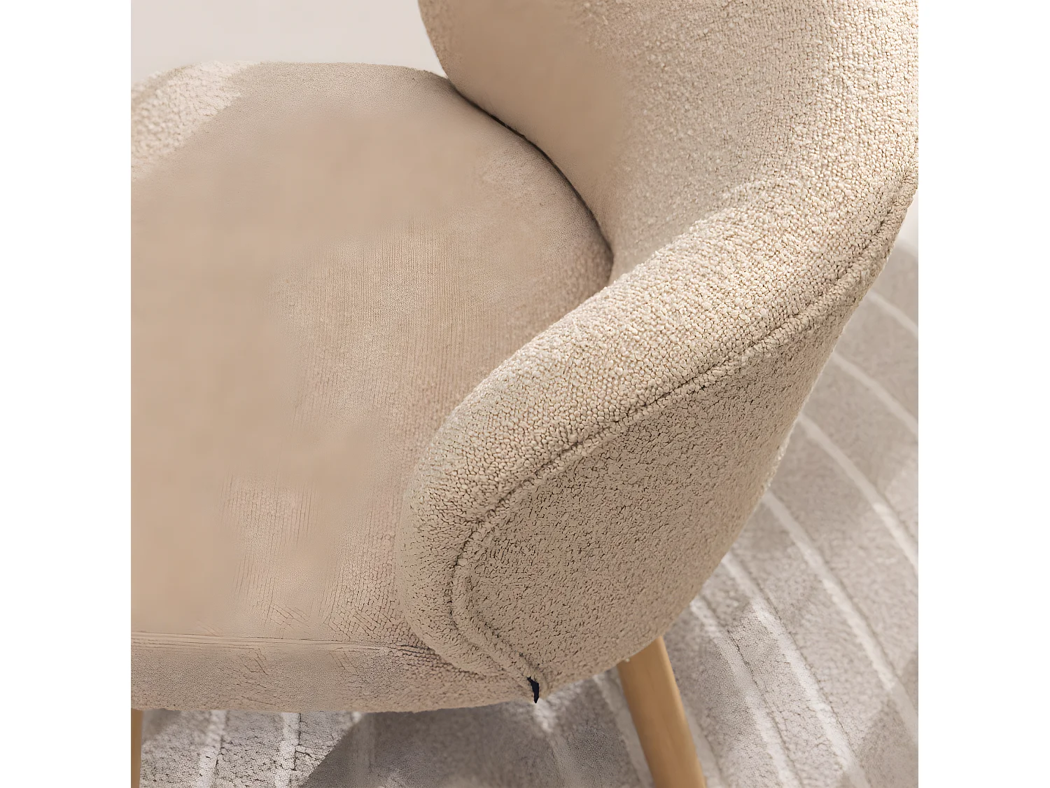 Raph - Fauteuil en tissu bouclette et bois - Taupe