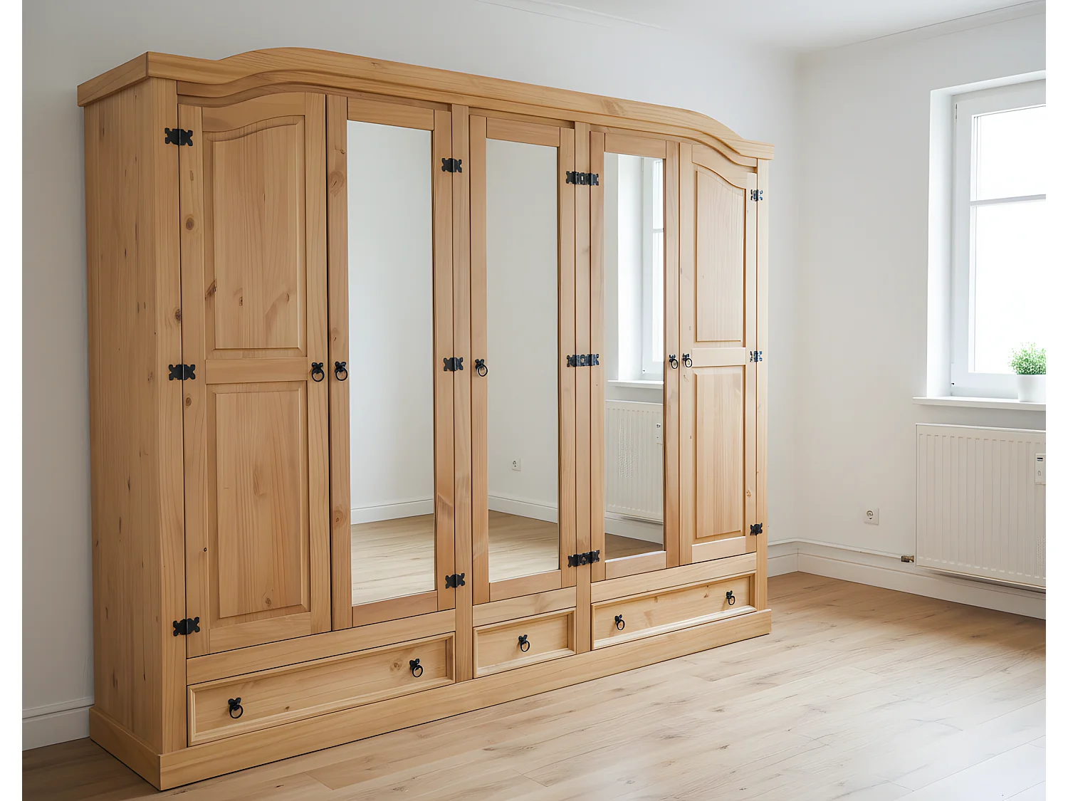 New Mexico 5-deurs kledingkast met spiegel.