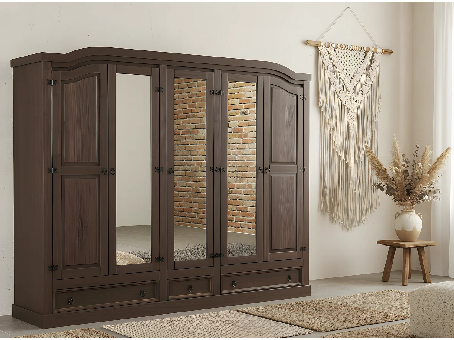 New Mexico 5-deurs kledingkast bruin met spiegel.