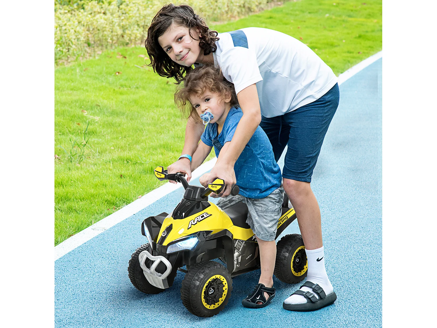 Quad correpasillo para niños amarillo 67.5x38x44 cm HOMCOM