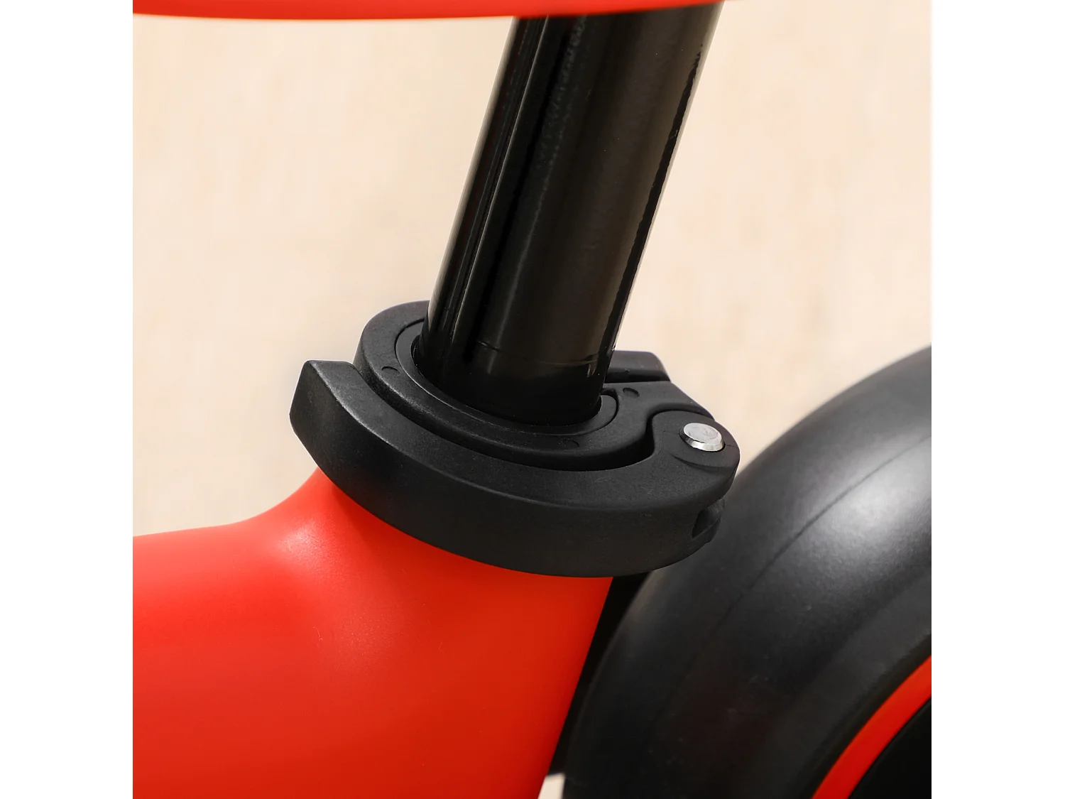 Bicicleta sin pedales rojo 66.5x34x46.5 cm AIYAPLAY