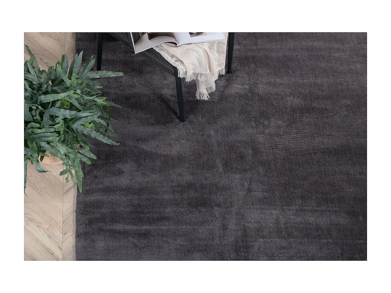 Undra tapis 240x170 cm polyester gris foncé.