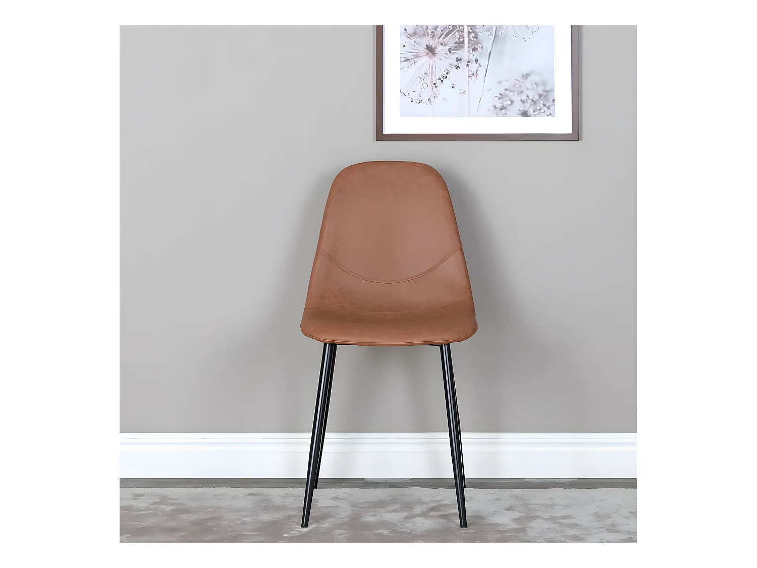 Polar eetkamerstoel bruin.