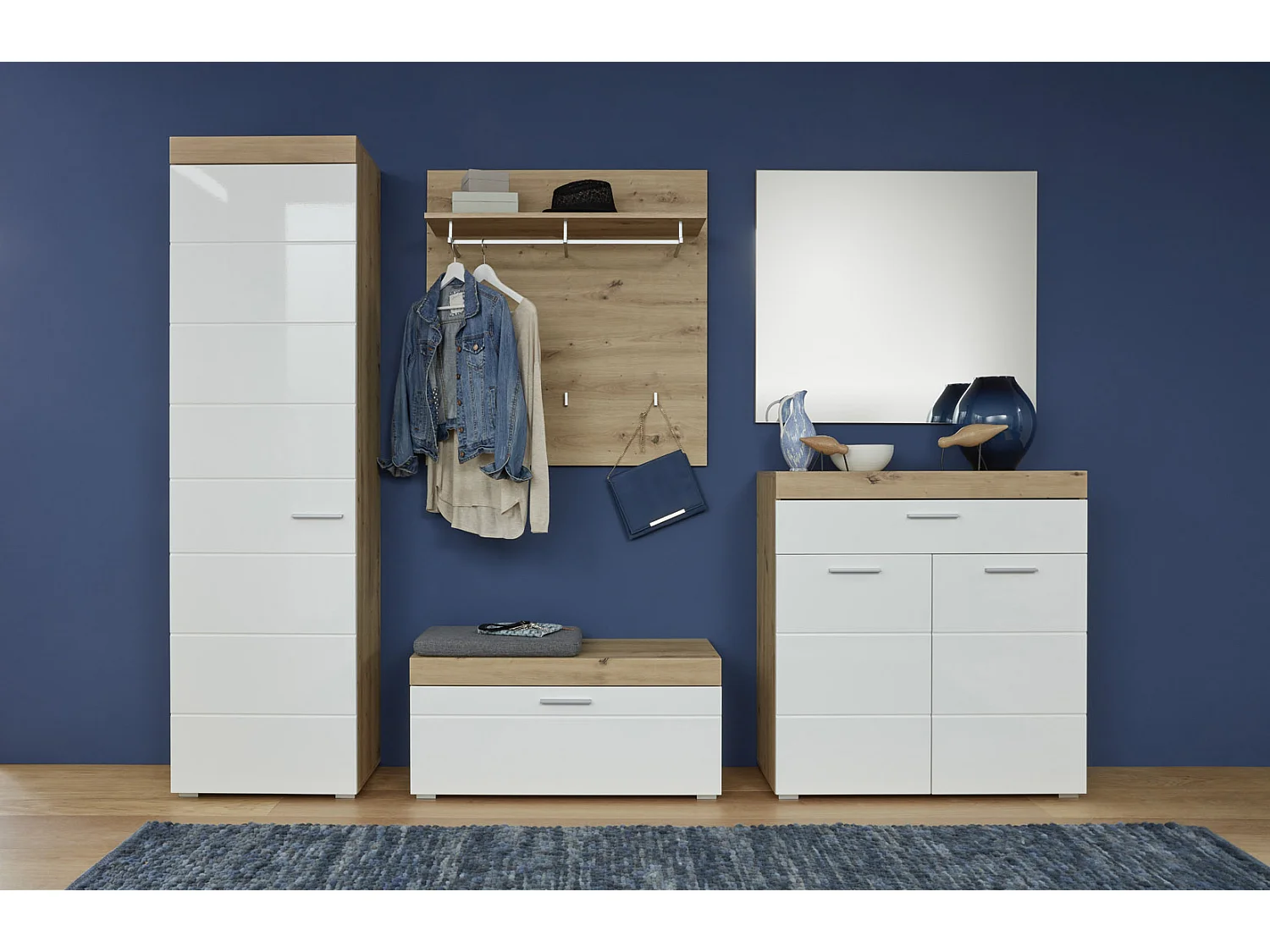 Meuble à chaussures 2 portes 1 tiroir laqué blanc et chêne clair Kelia