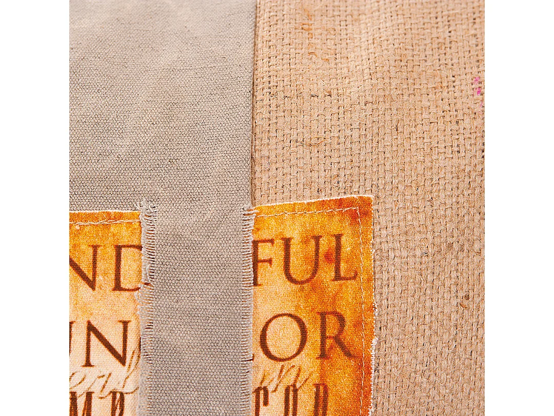 Cuscino Kelda marrone.