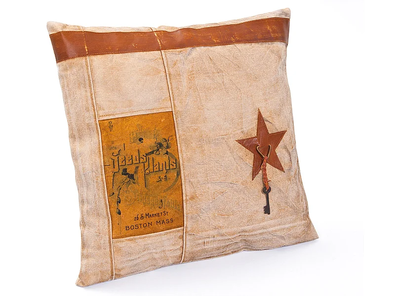 Cuscino Lukka marrone.